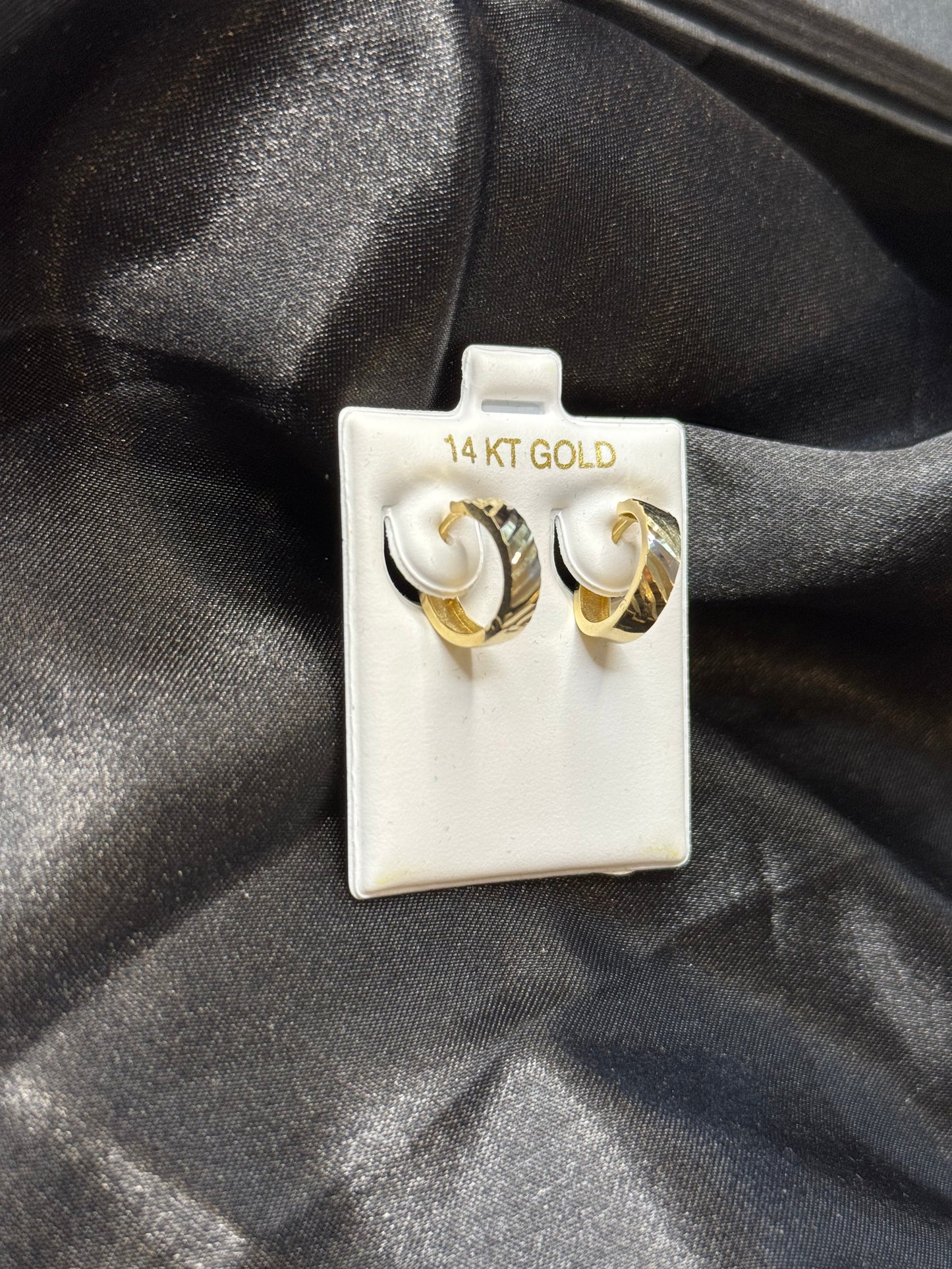 14k gold Huggie hoop earrings