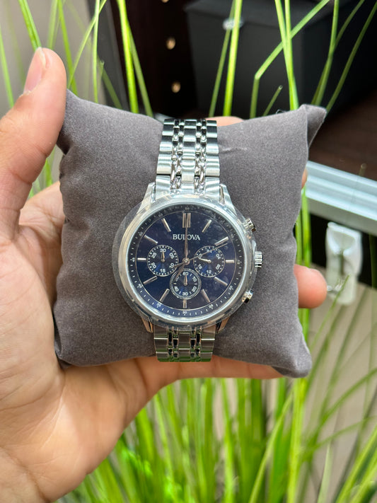 Bulovas men’s classic watch stainless steel