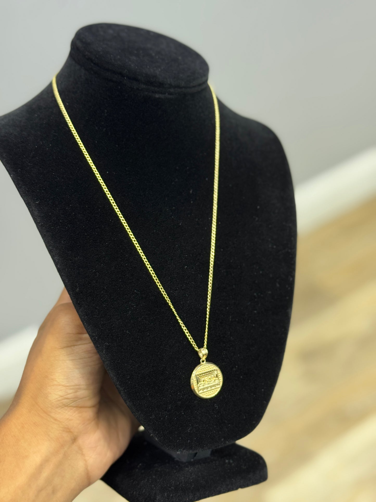 14K Gold Curb Link Chain with Last Supper Pendant
