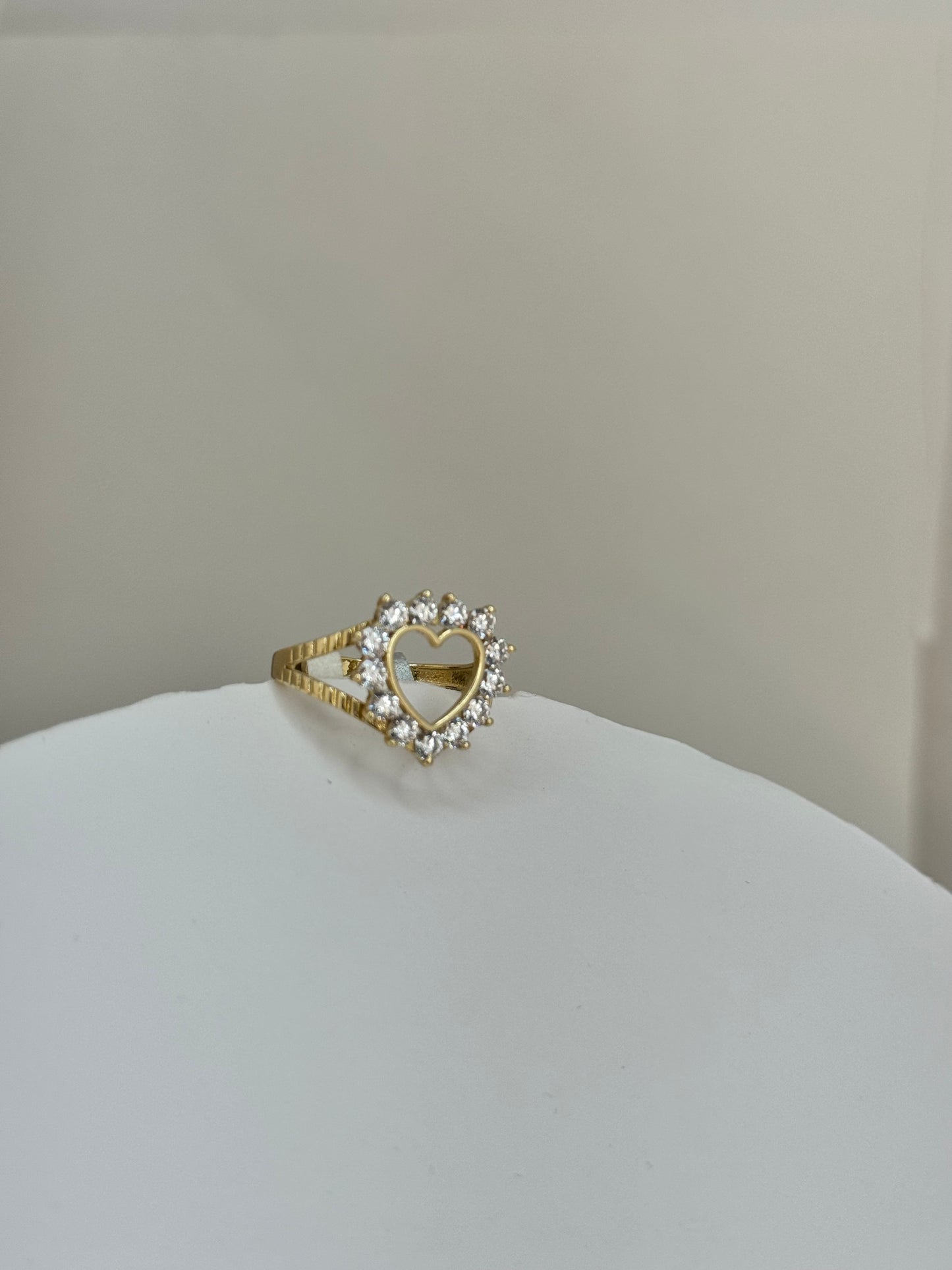 14k fine Gold sparkling cubic zirconia ring for woman