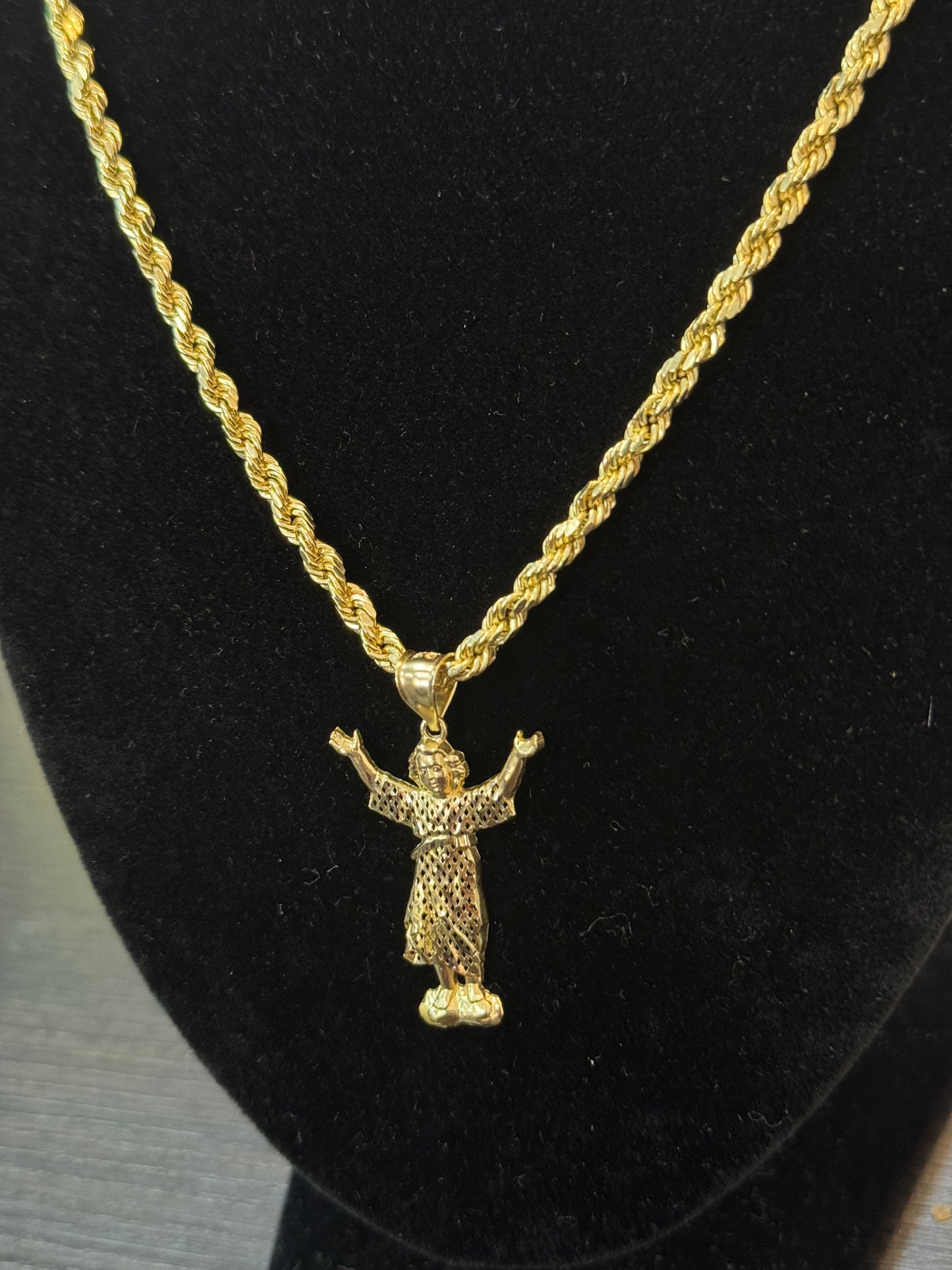 14k gold rope chain with divine child (Divino Niño) 24”inch long