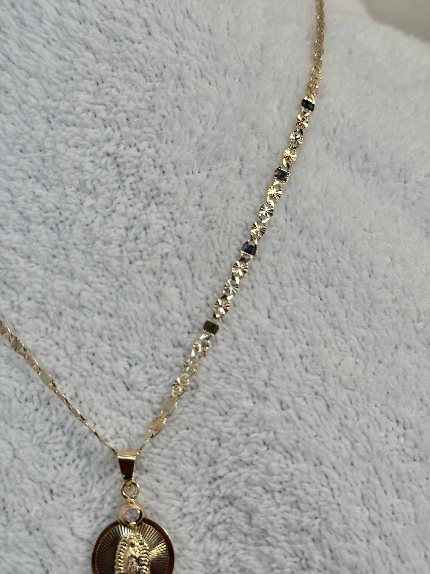 14k Gold 3 tone chain necklace with Virgin Mary pendant