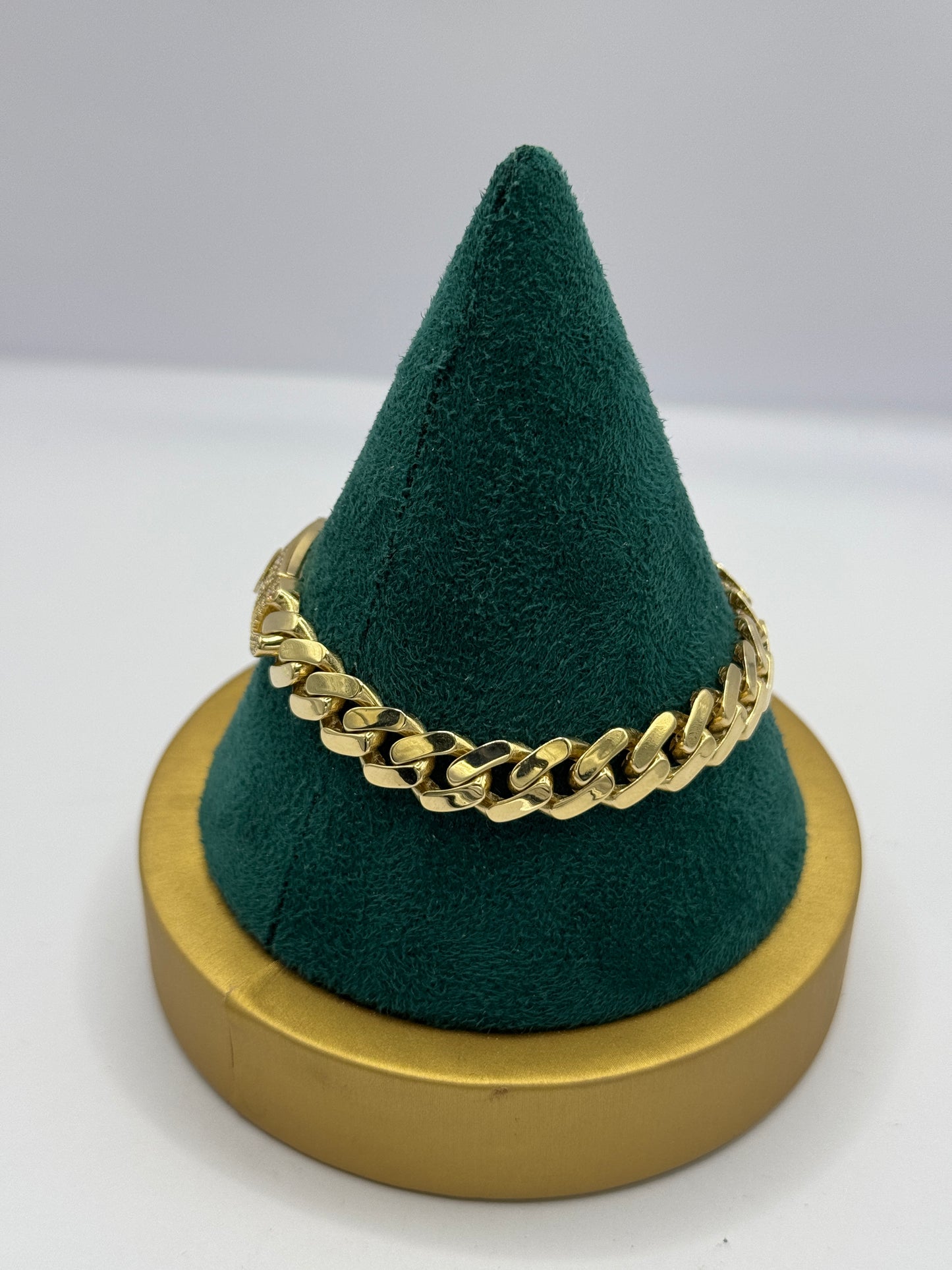 14K Gold Dubai Bracelet for women– Strong & Bold Style