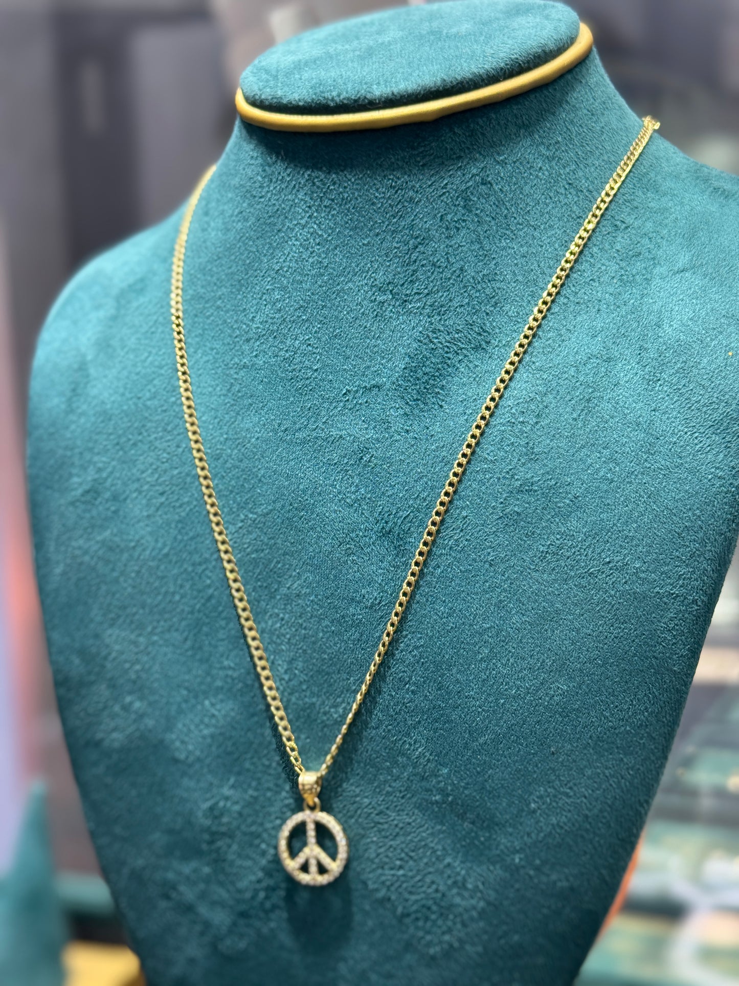 14K Gold Link chain Necklace with ☮️ Pendant for – 20” Inches for women