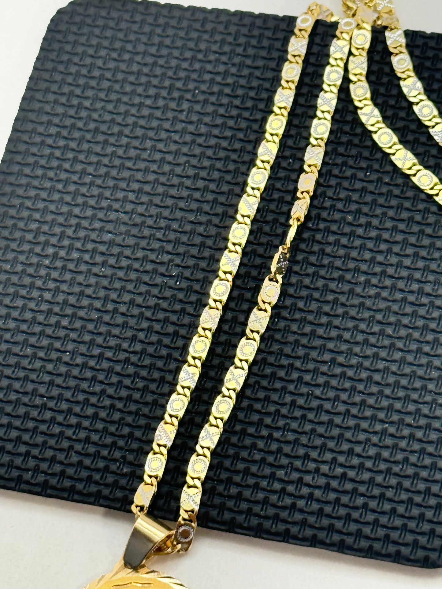 14k Gold chain xoxo necklace 20”inch with angel pendant