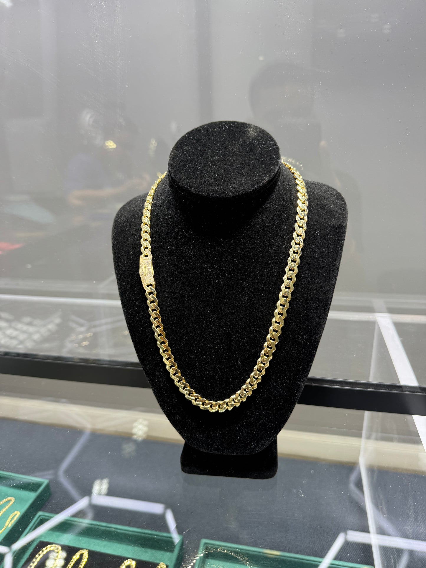 🔥 14K Gold Dubai Semi-Solid Cuban Chain – 8.5mm / 30g (Men’s) 🔥B&P