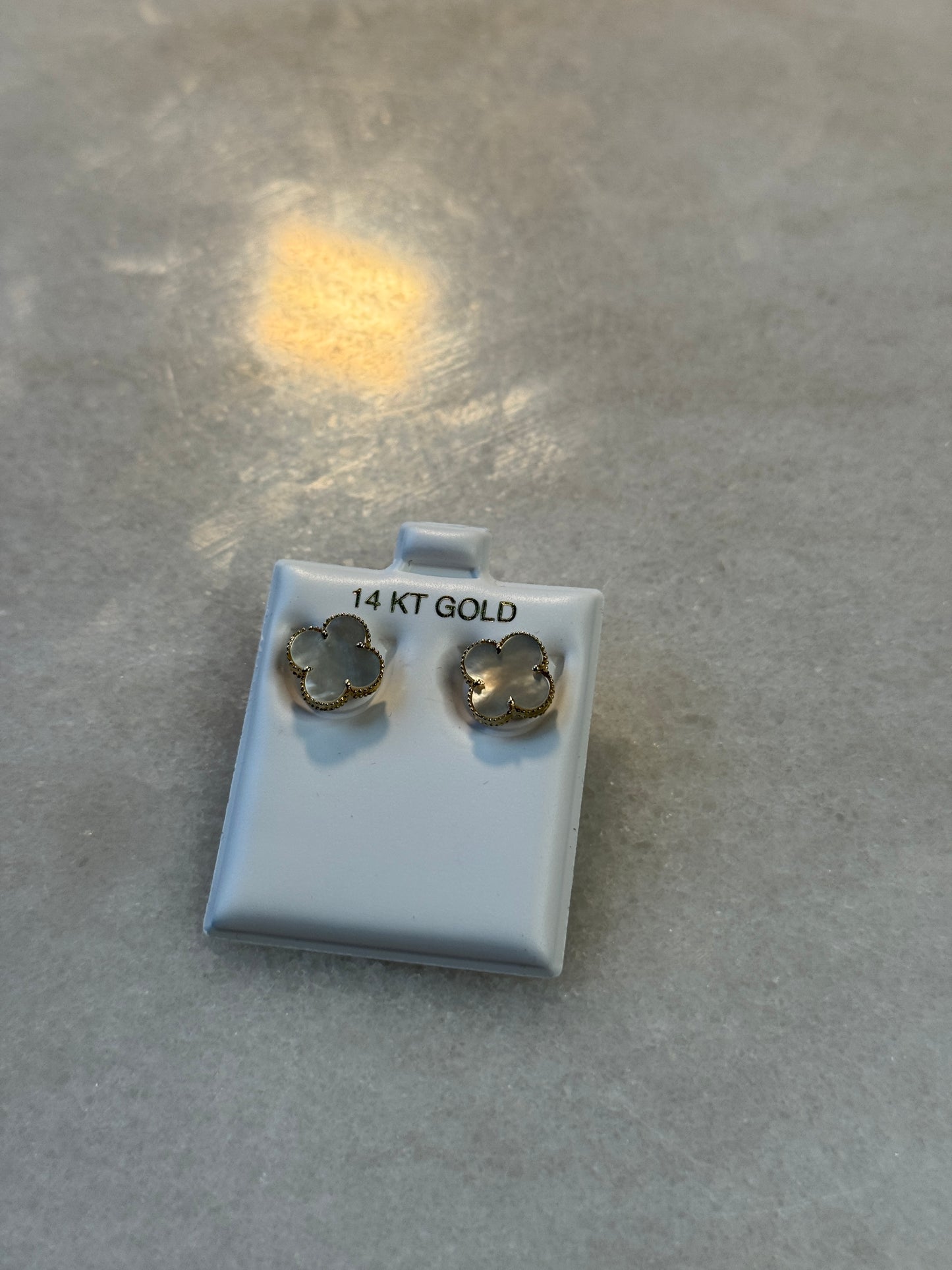 14k gold Clover Leaf Ear studs