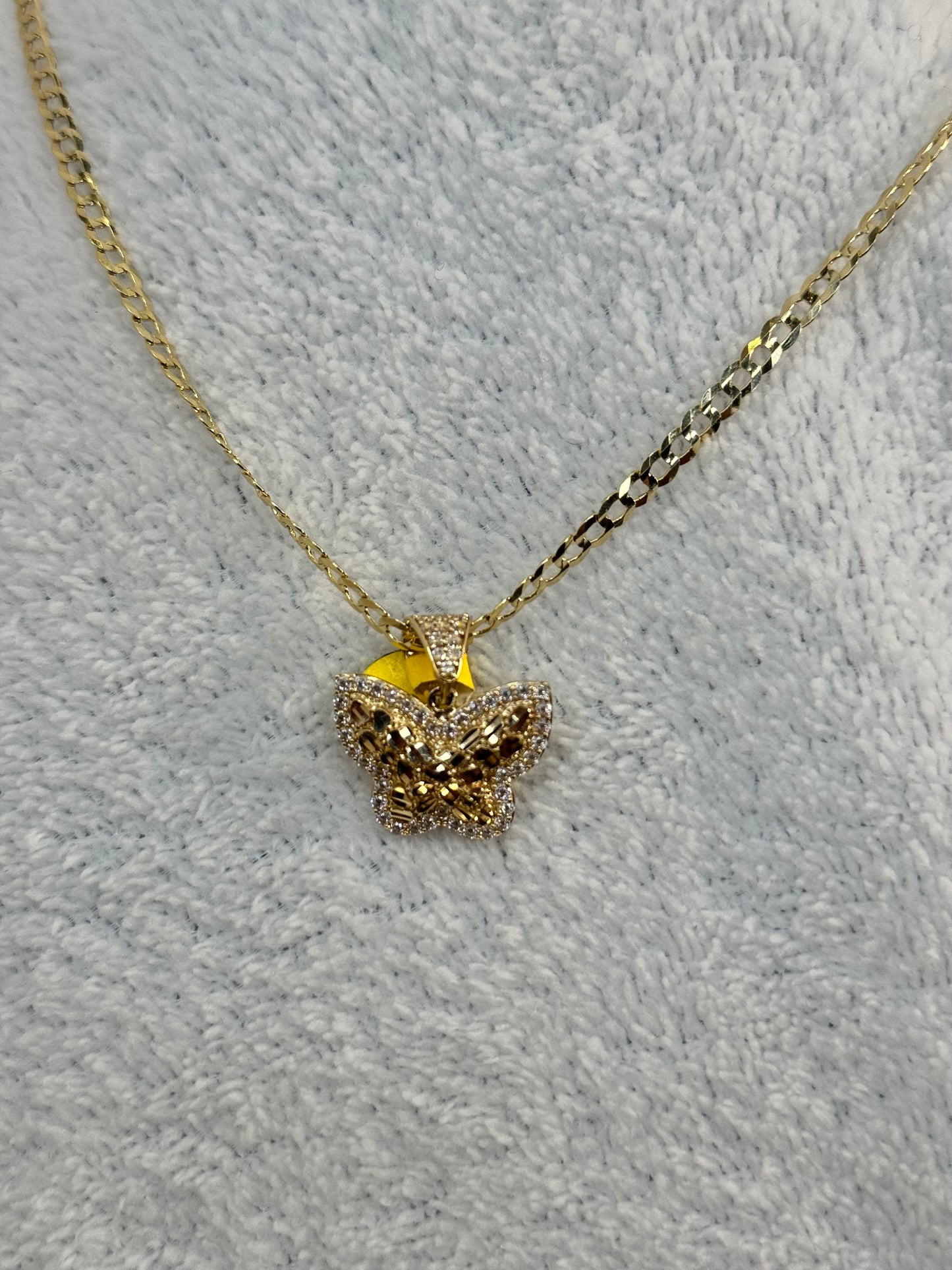 14k gold 16 inch curbed link necklace with butterfly pendant