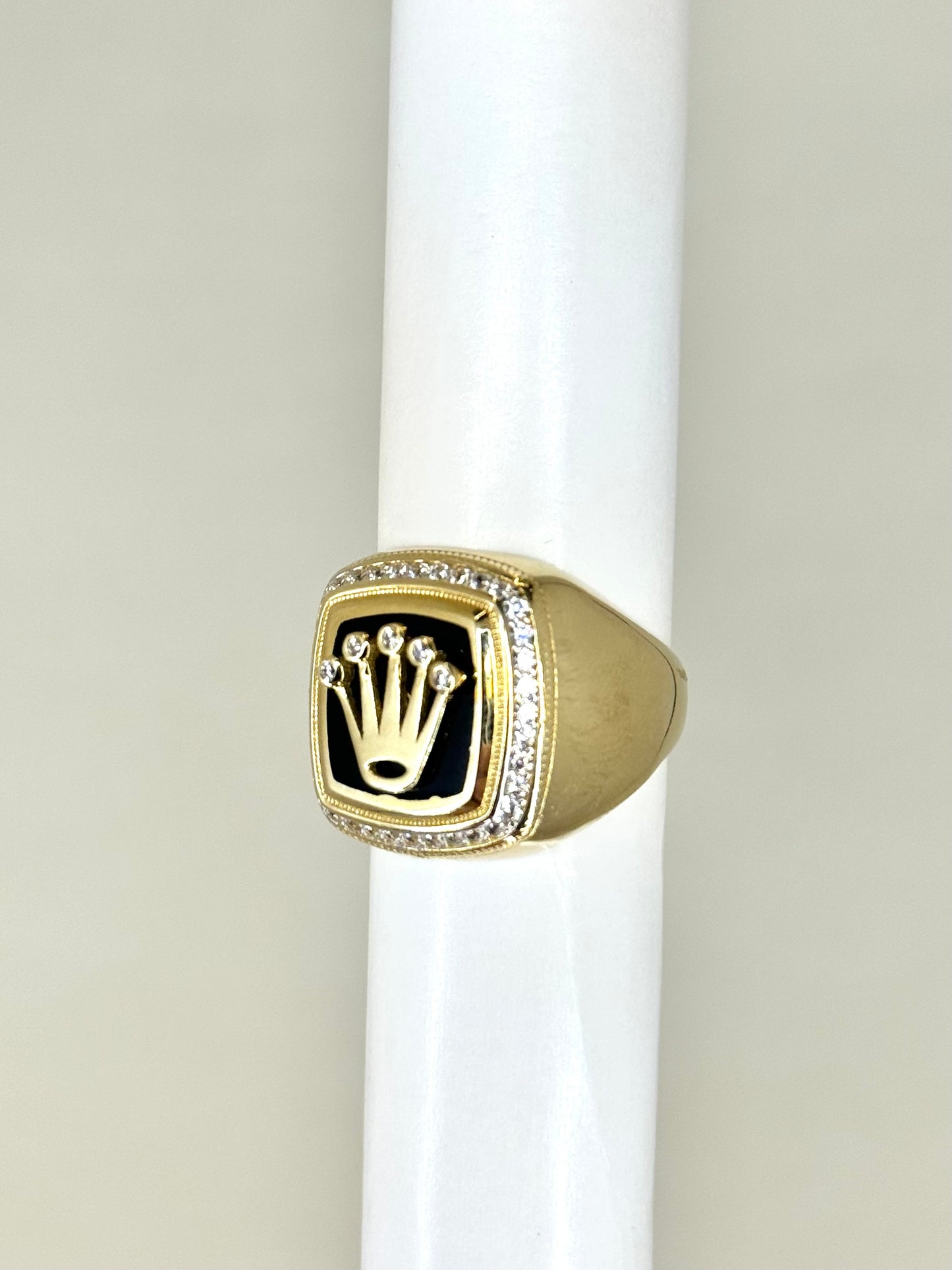 14K Gold Men’s Ring – Bold & Refined
