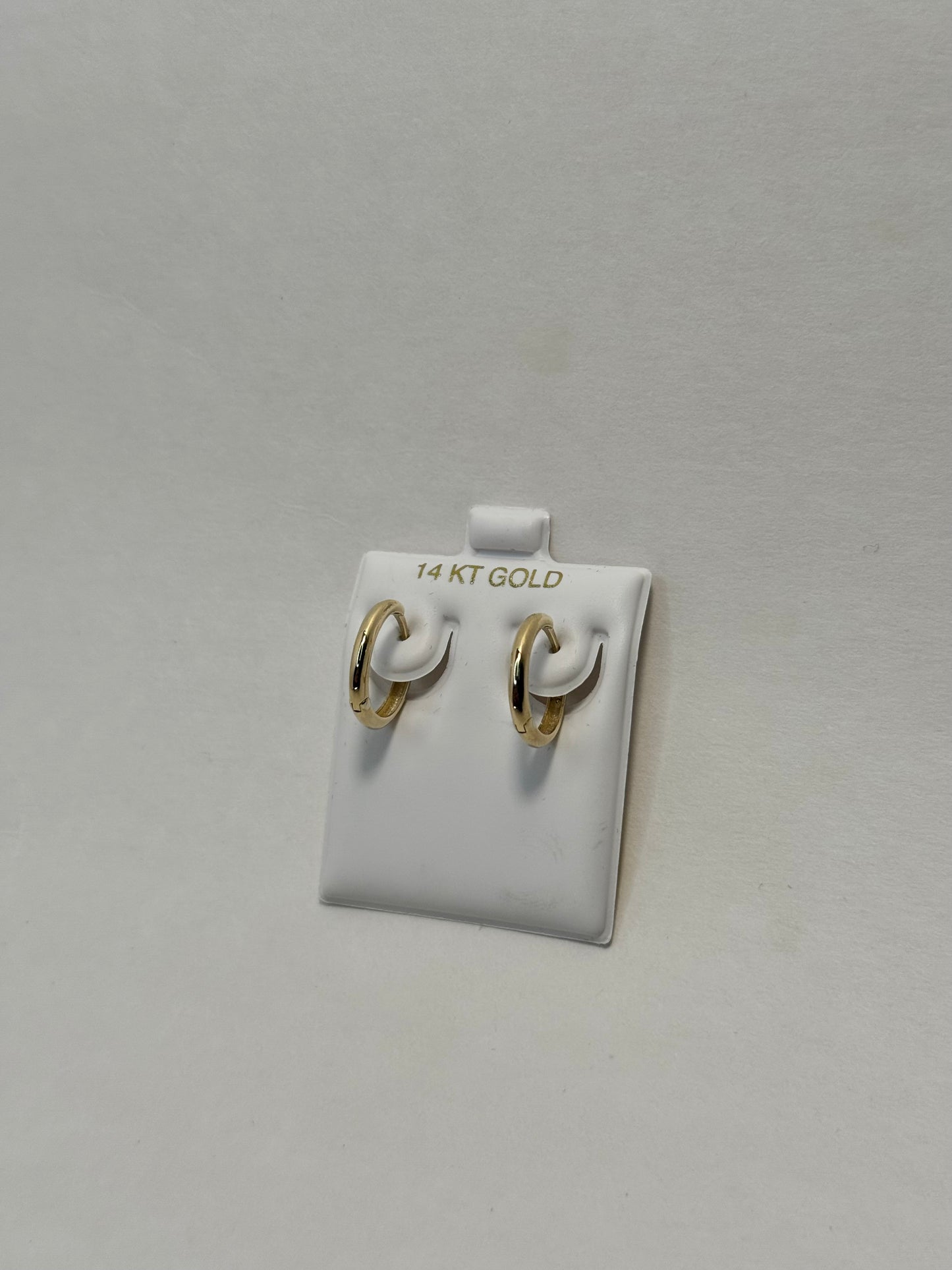14k gold round hoop earring for men