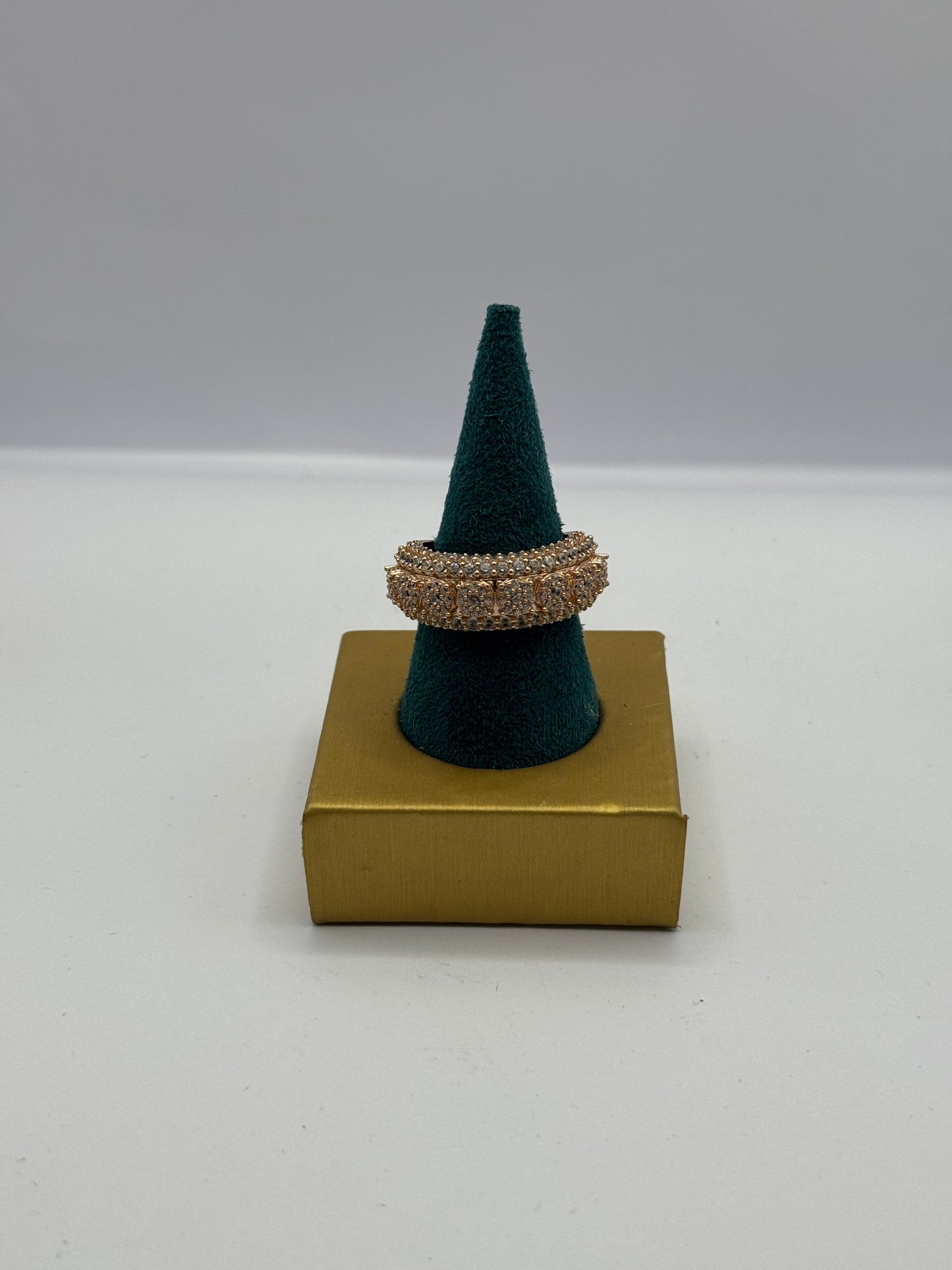 14K Rose Gold Men’s Ring – Bold & Refined