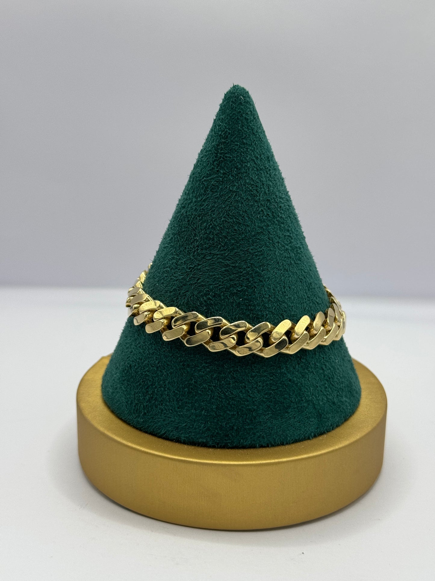 14K Gold Dubai Bracelet for women– Strong & Bold Style