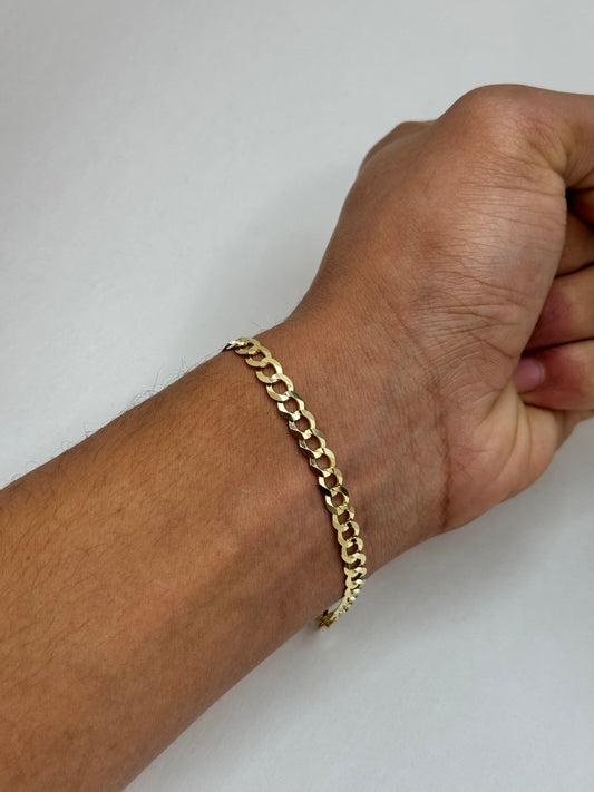 14k gold Cuban link bracelet, single tone yellow Gold