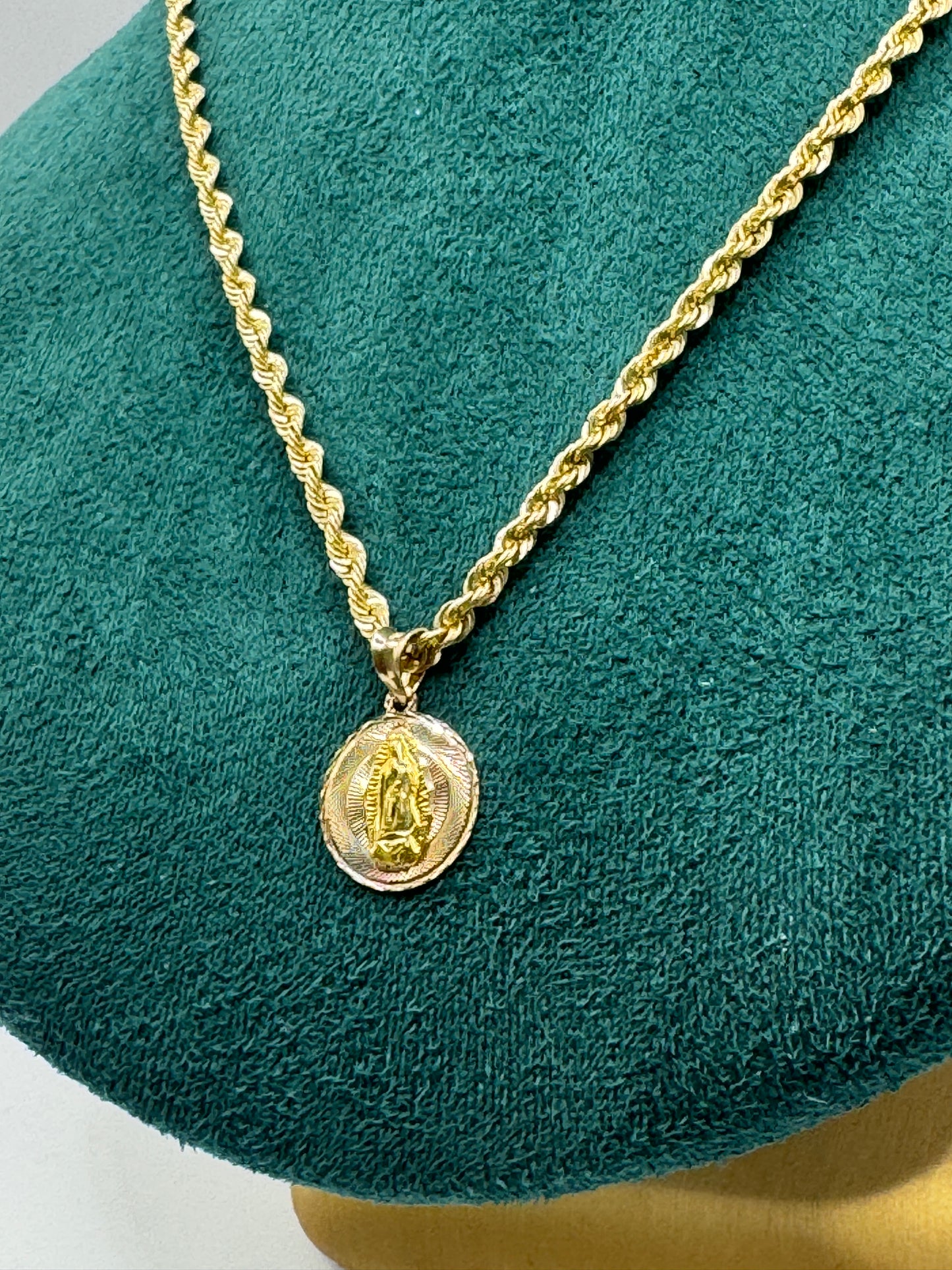 14K Gold Rope Chain for women  with Virgin Mary Pendant – 16”