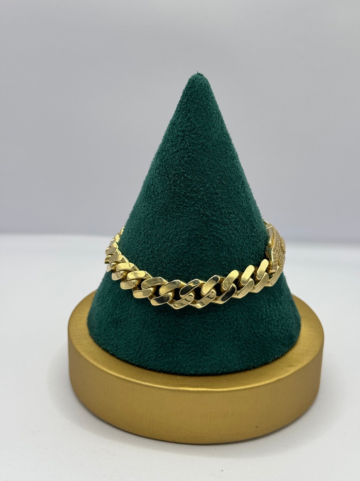 14K Gold Dubai Bracelet for women– Strong & Bold Style