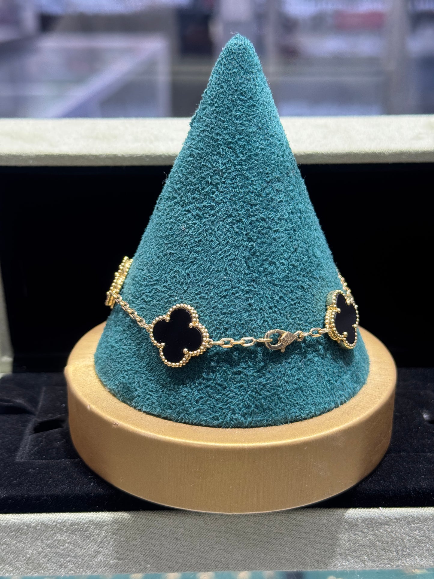 💛 18K Gold VL Clover Bracelet for Women – 7.5 Inches 💛