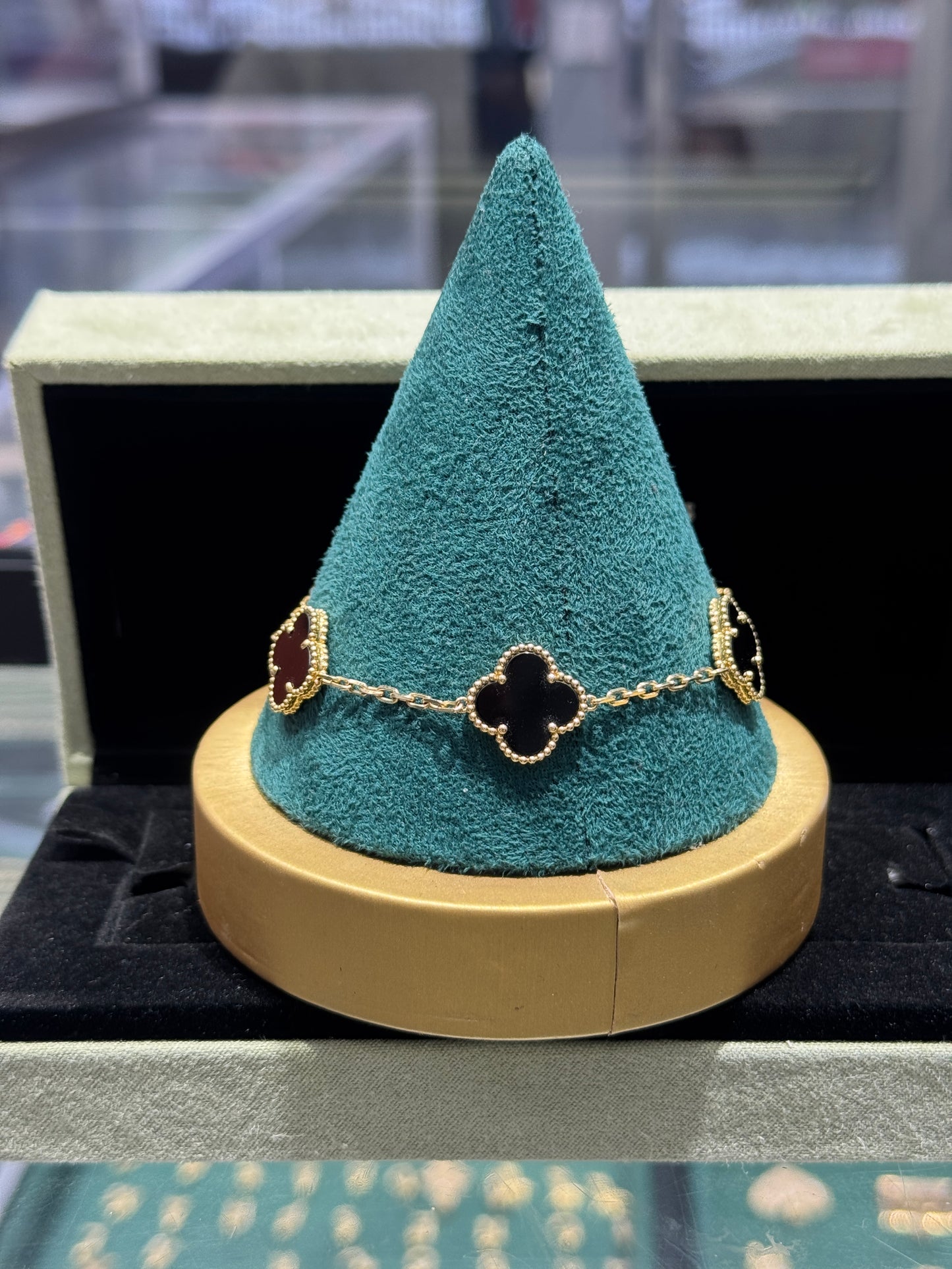 💛 18K Gold VL Clover Bracelet for Women – 7.5 Inches 💛