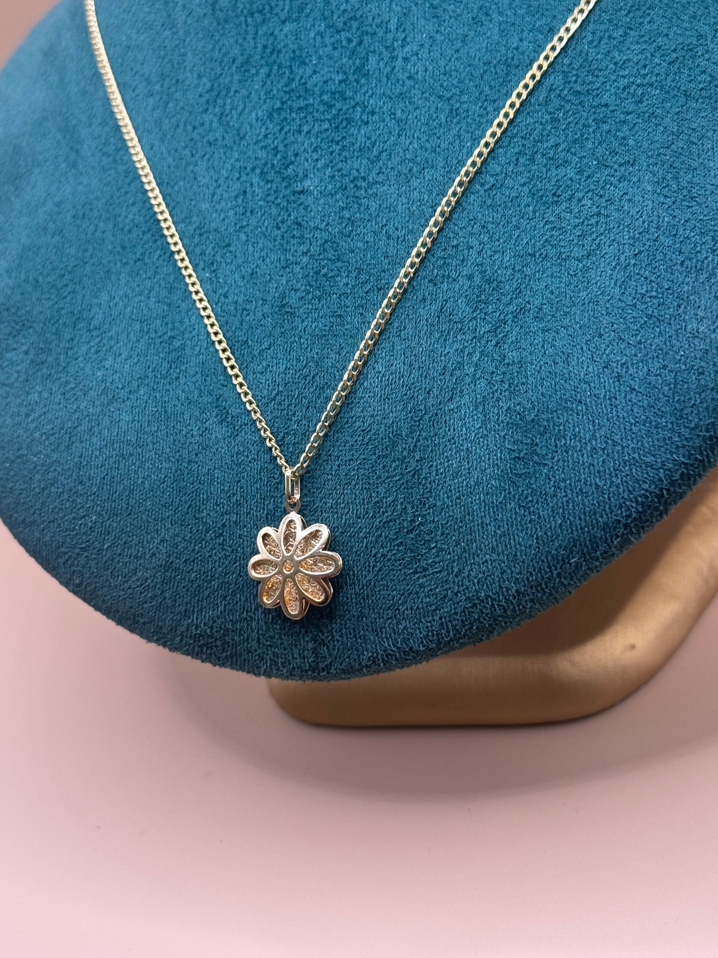 14K Gold Curb Link Necklace 20” with Flower Pendant – Dainty Gold Necklace for Women, Simple Everyday Jewelry