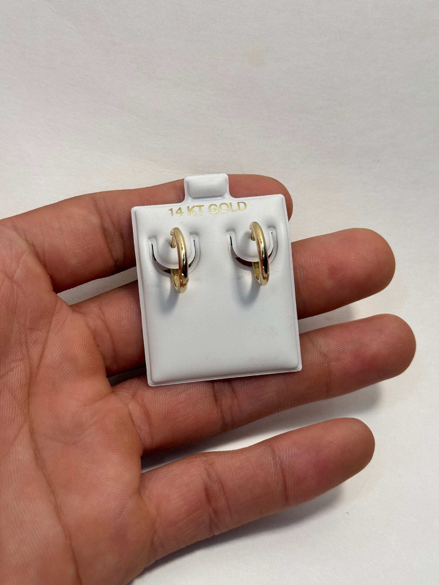 14k gold round hoop earring for men