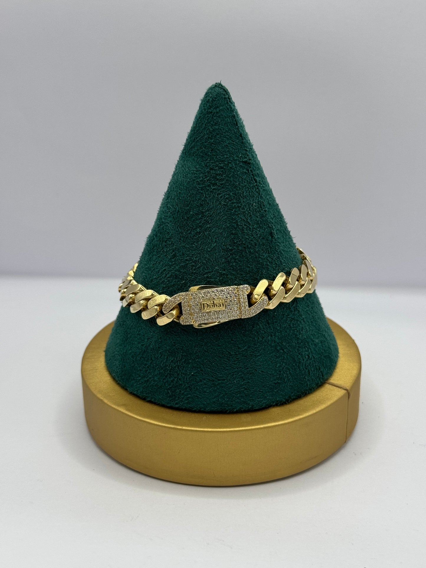 14K Gold Dubai Bracelet for women– Strong & Bold Style