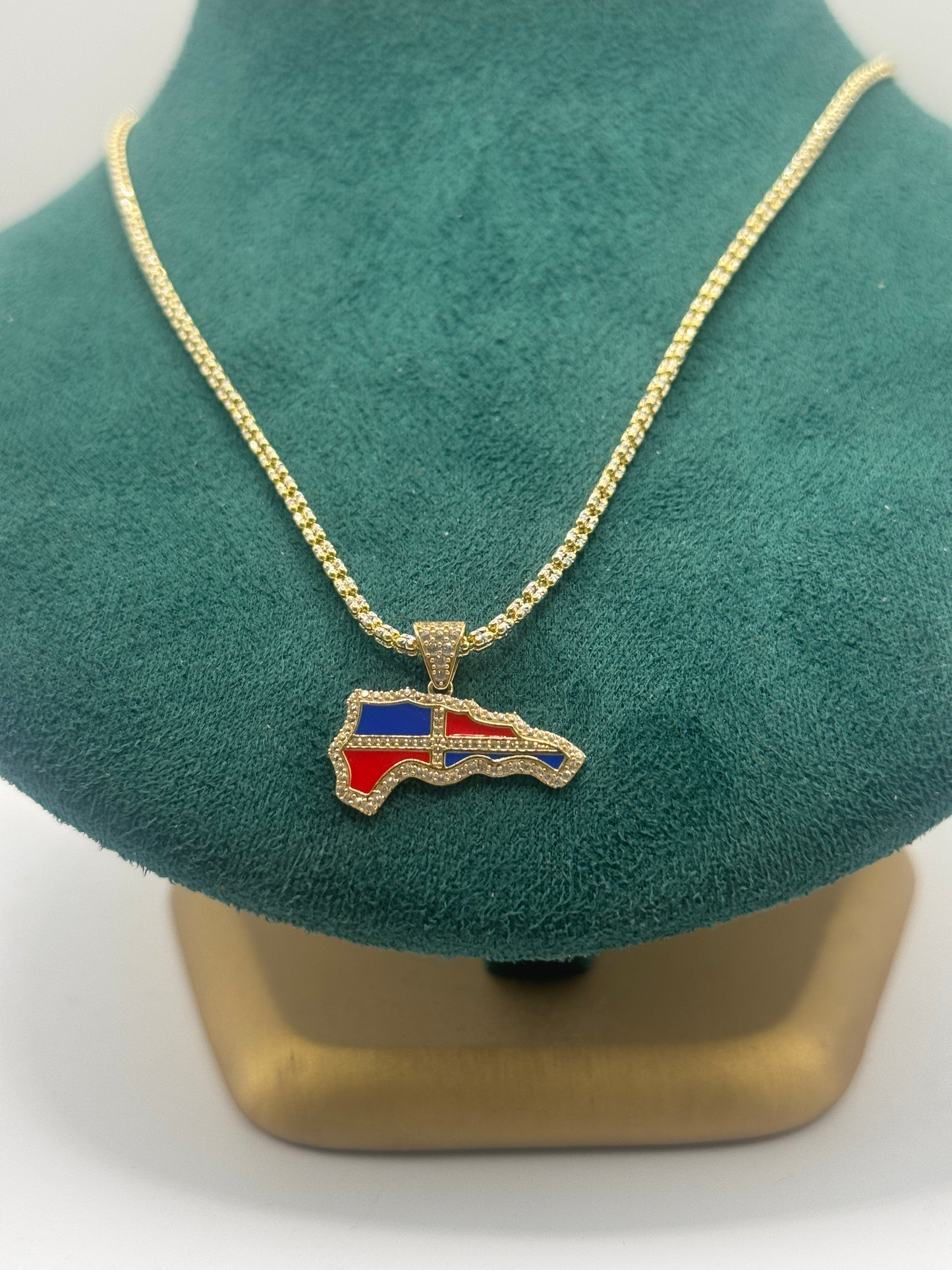 14K Gold Ice Chain – 20” with Dominican Flag Pendant (2.1mm) unisex