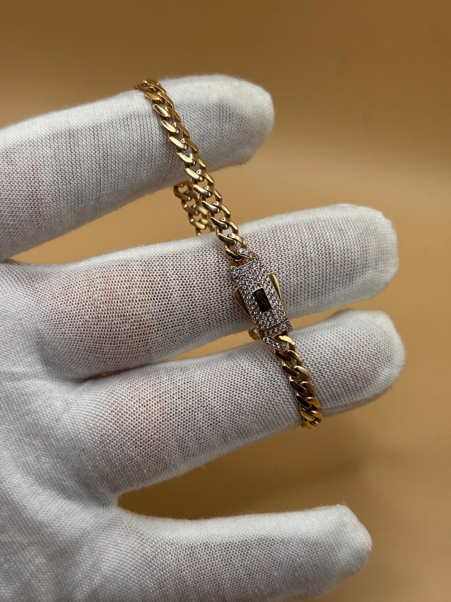 14k gold monachi bracelt 7.5 inch long for women