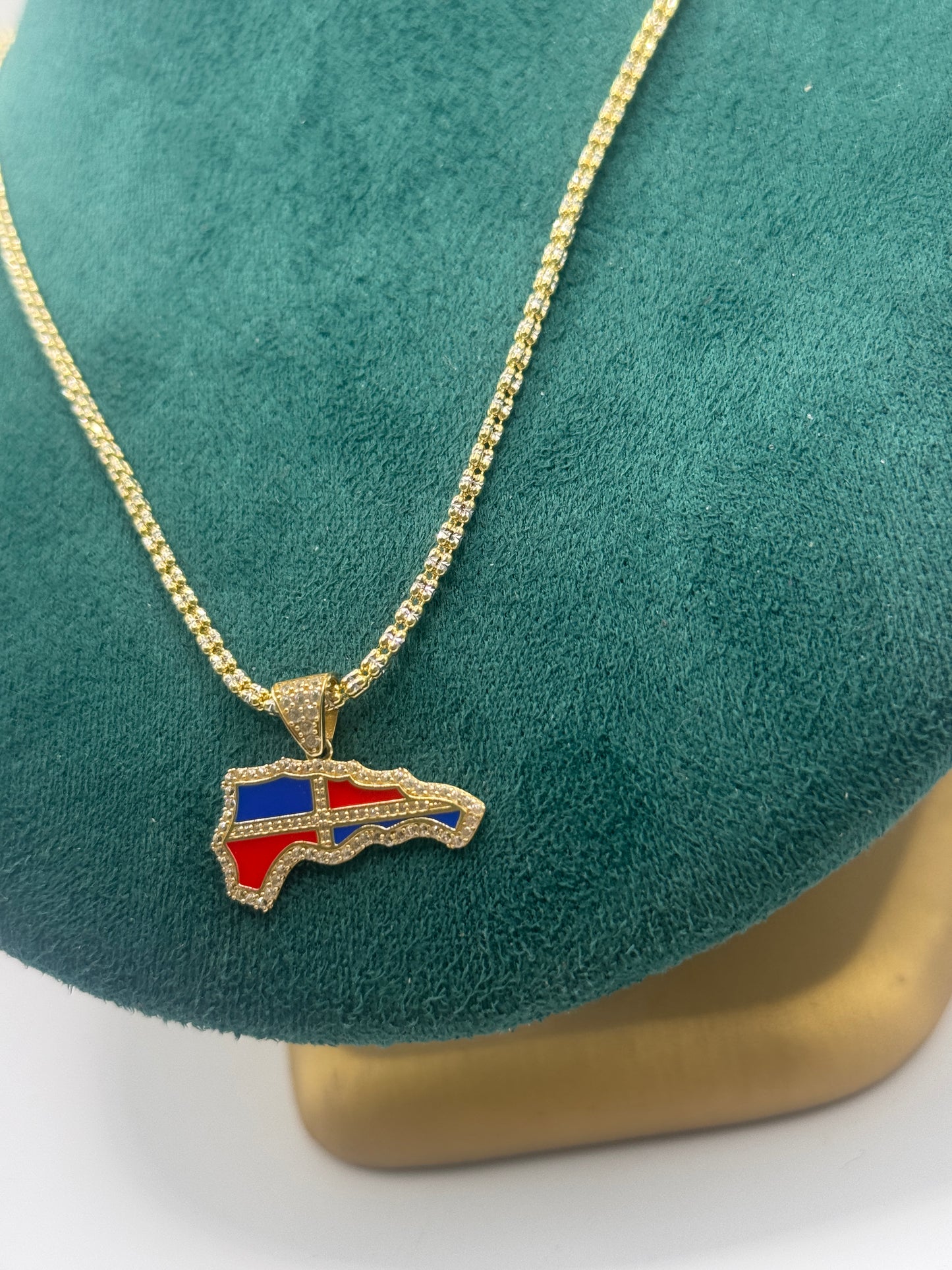 14K Gold Ice Chain – 20” with Dominican Flag Pendant (2.1mm) unisex