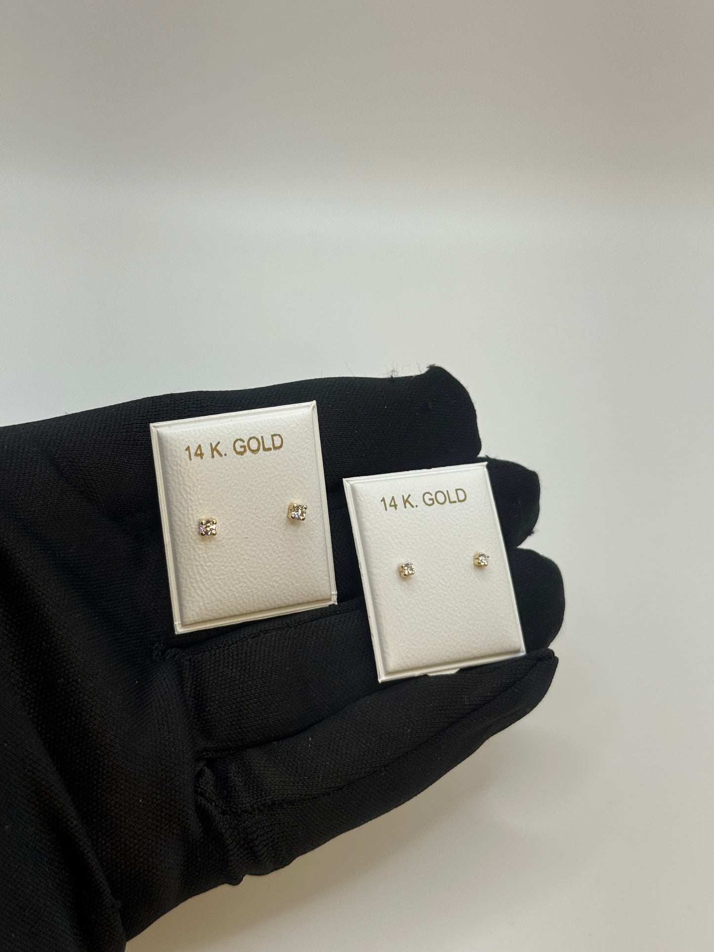 14k gold ZC stud earrings Unisex