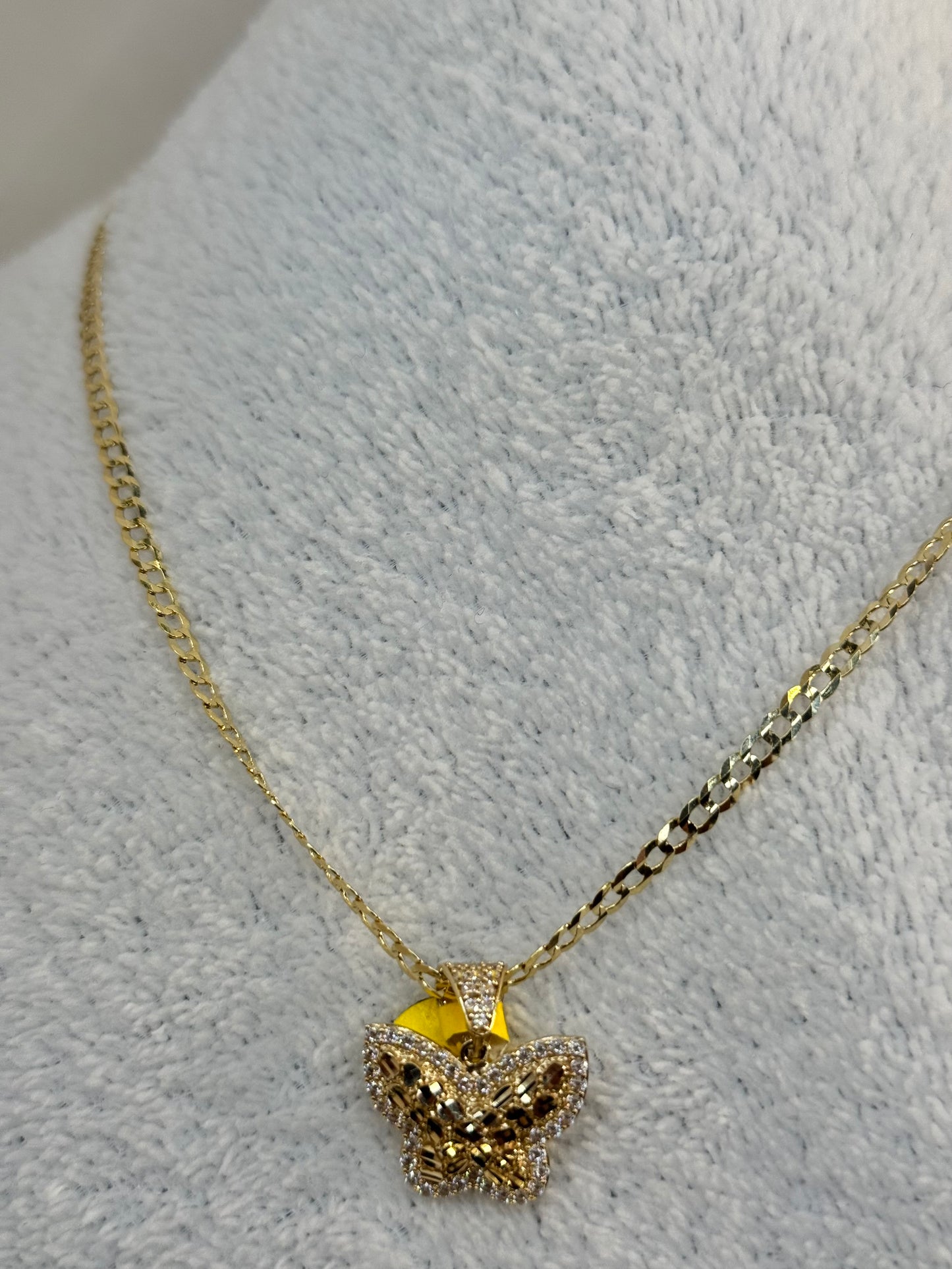 14k gold 16 inch curbed link necklace with butterfly pendant