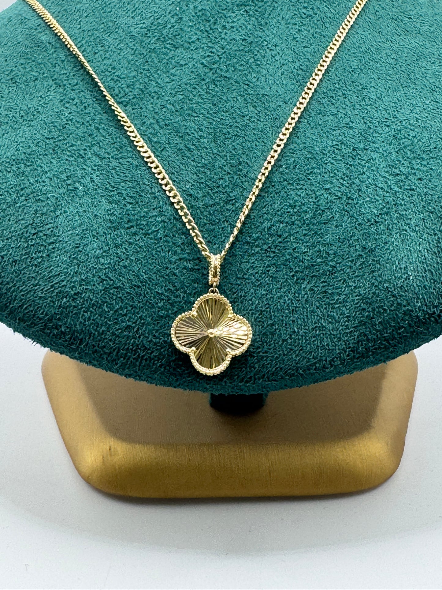 14K Gold Curb Link Necklace for women with Clover CZ Pendant – 20”