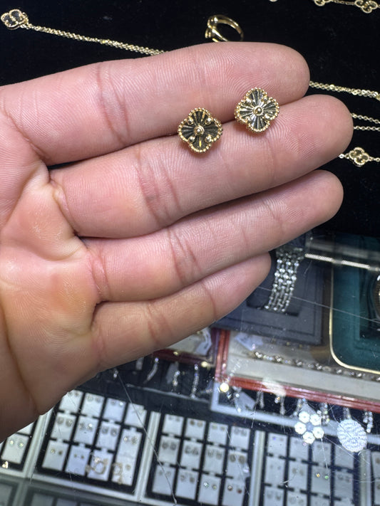 Bundle clover set