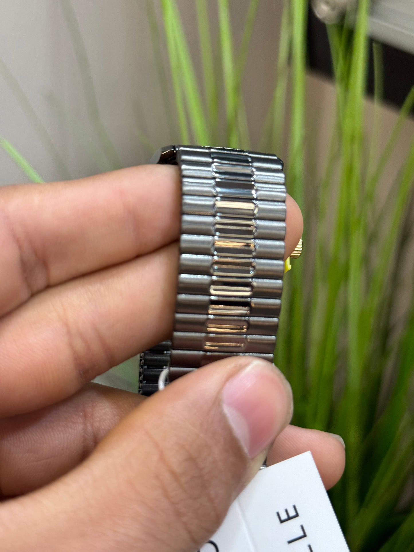 Traditional
CARAVELLE men’s watch with expansion bracelet