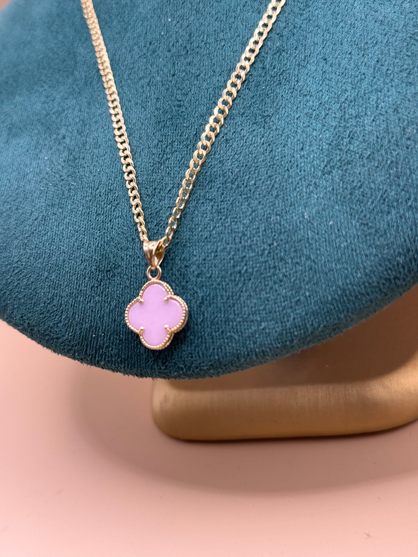14k gold clover necklace flat Cuban link 18” long