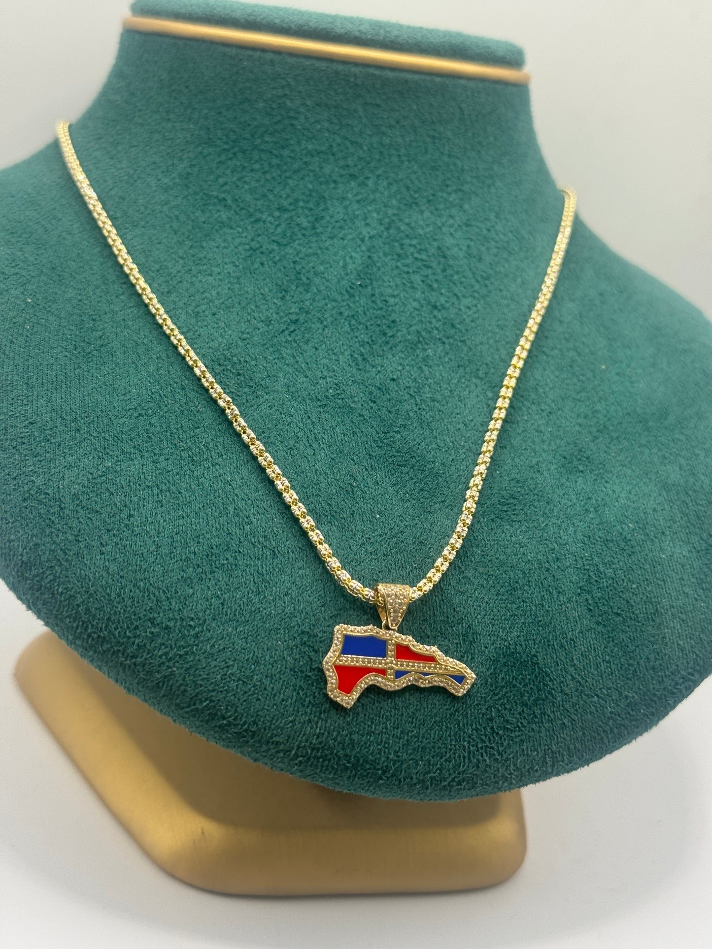 14K Gold Ice Chain – 20” with Dominican Flag Pendant (2.1mm) unisex
