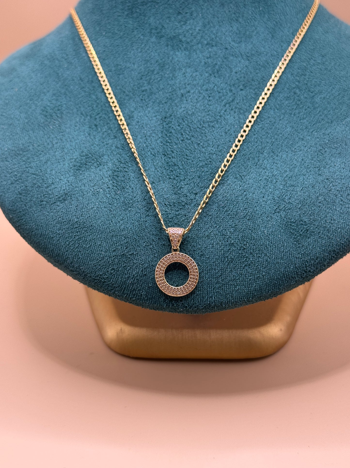 14K Gold Curb Link Necklace with Letter O Pendant – Personalized Everyday Luxury 20”