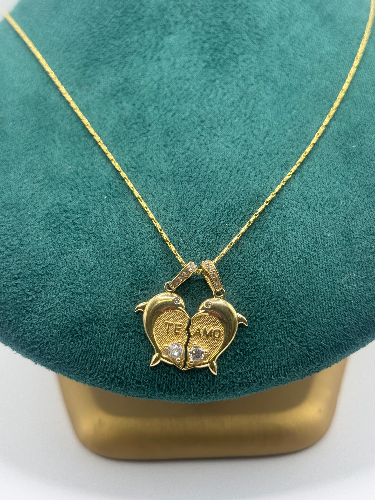 20-Inch Gold Necklace with “Te Amo” Pendant – Love Couple Neck 14k gold unisex