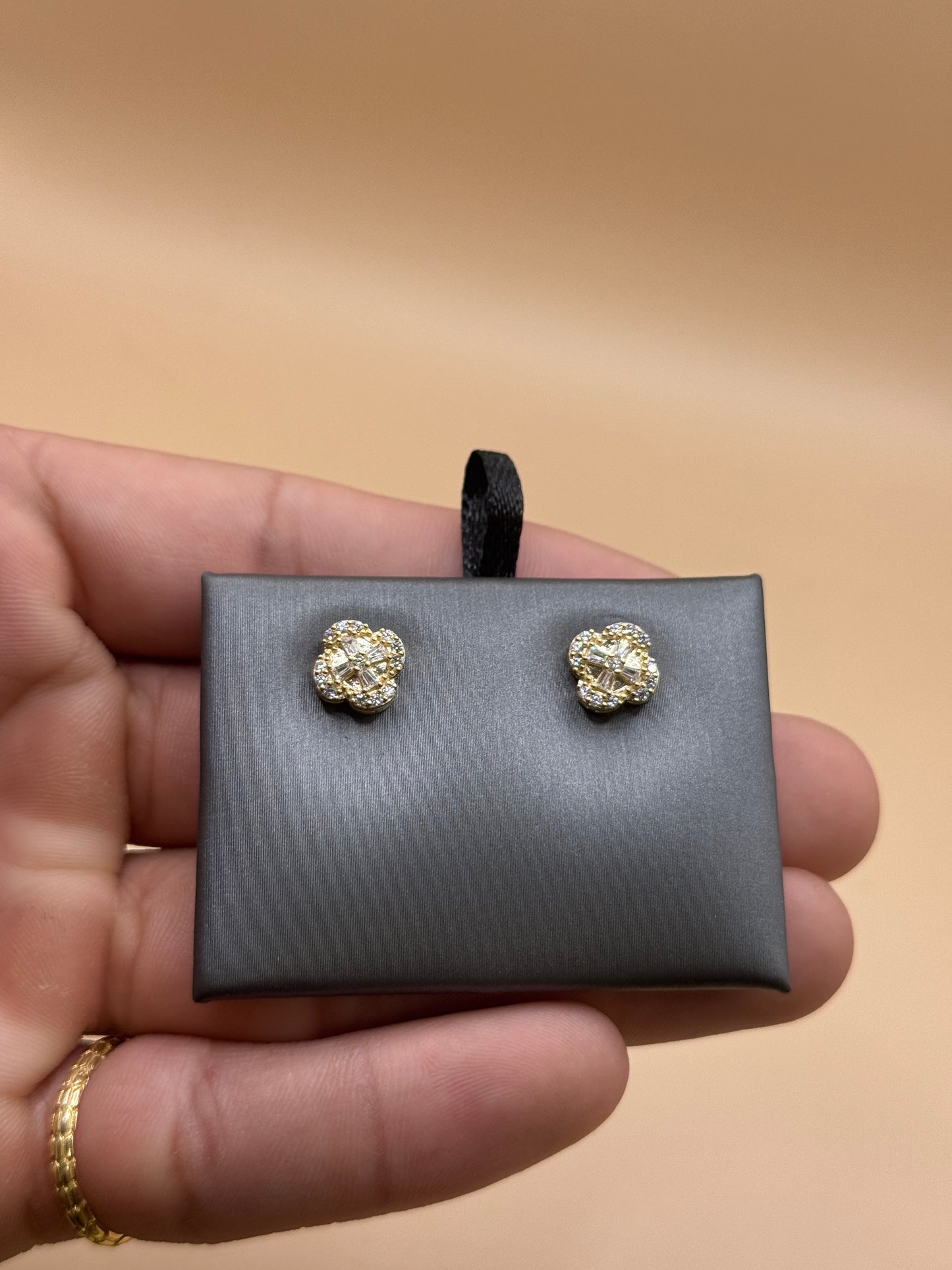 14k gold Clover Zircon Stud Earrings for Women – Dainty Clover Earrings, Minimalist Jewelry Gift for Her