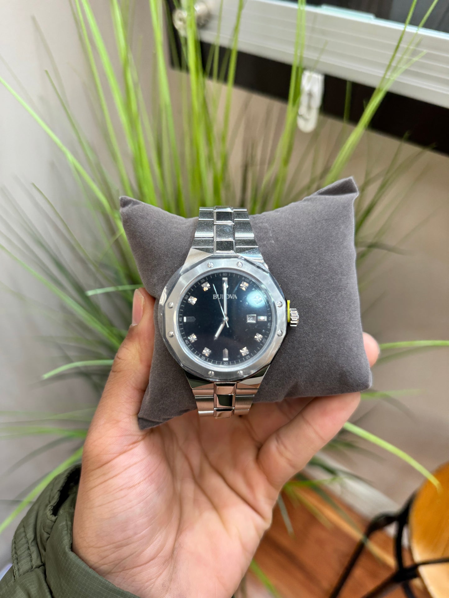 Bulova Mens Classic Black Diamond Dial 98D103