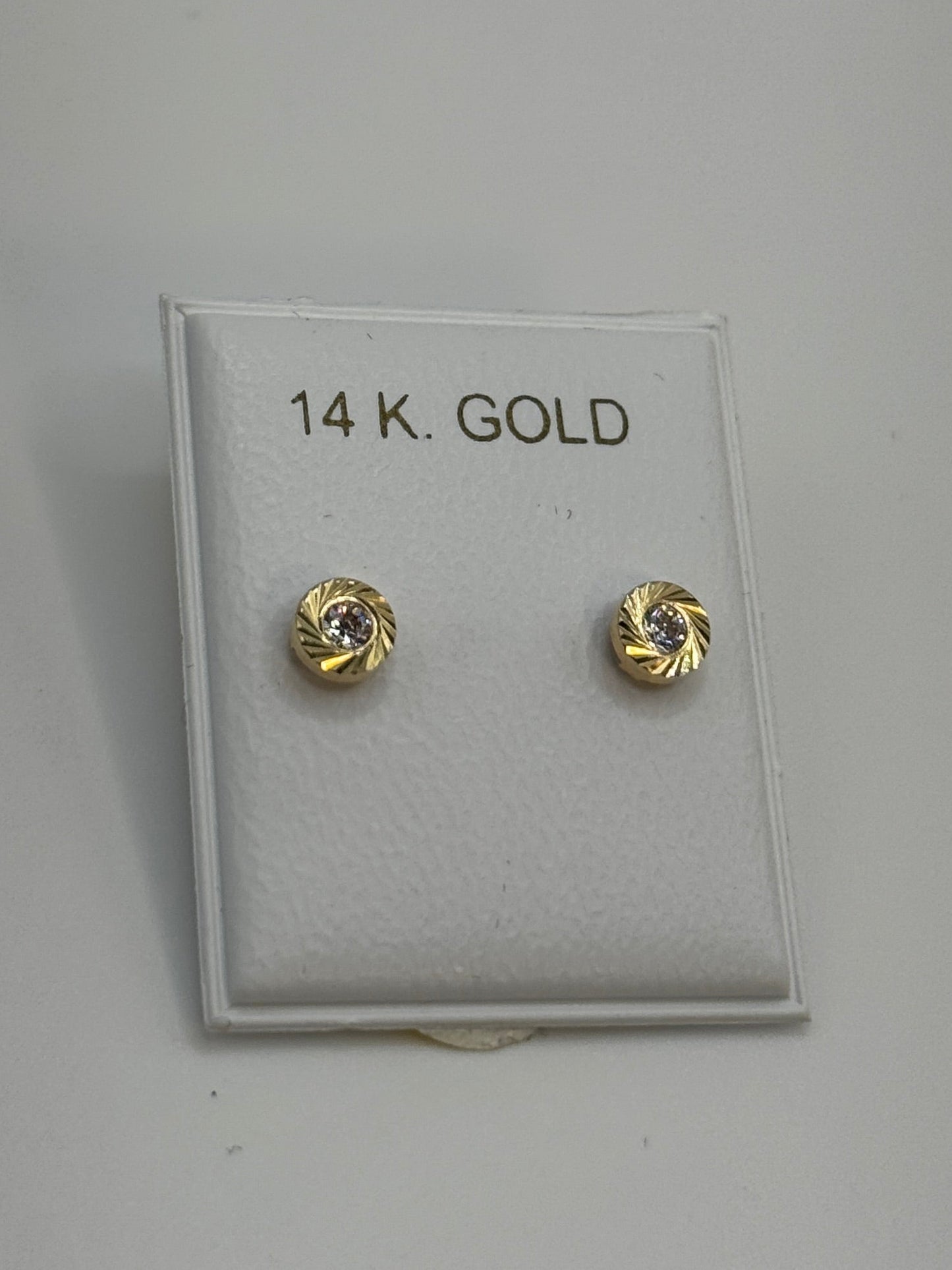14k gold ZC stud earring Unisex