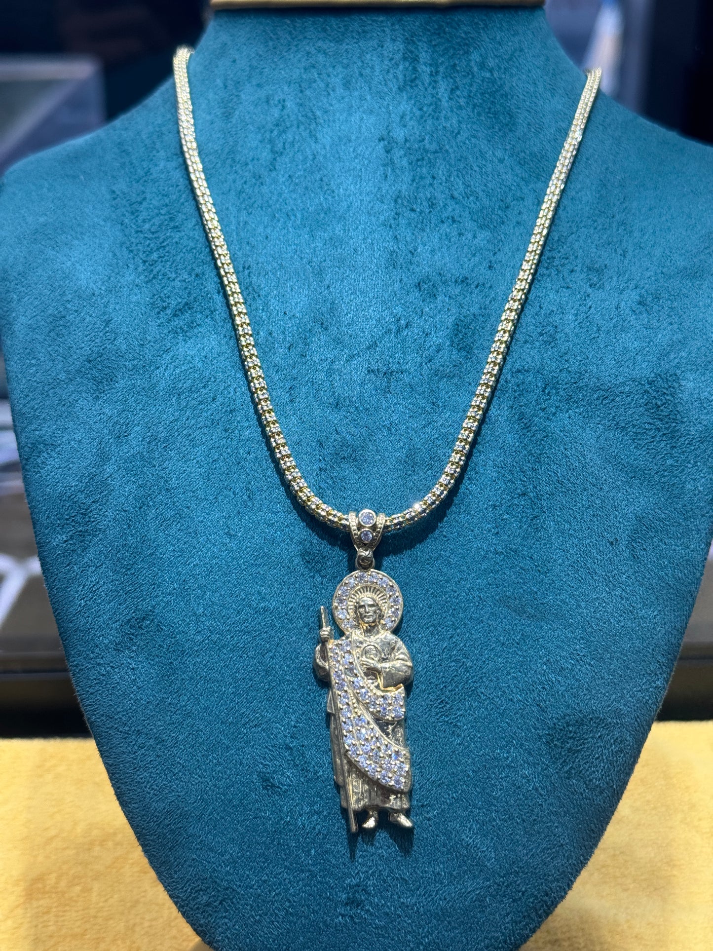 💎 14K Gold Ice Chain with Saint Jude Pendant unisex 💎