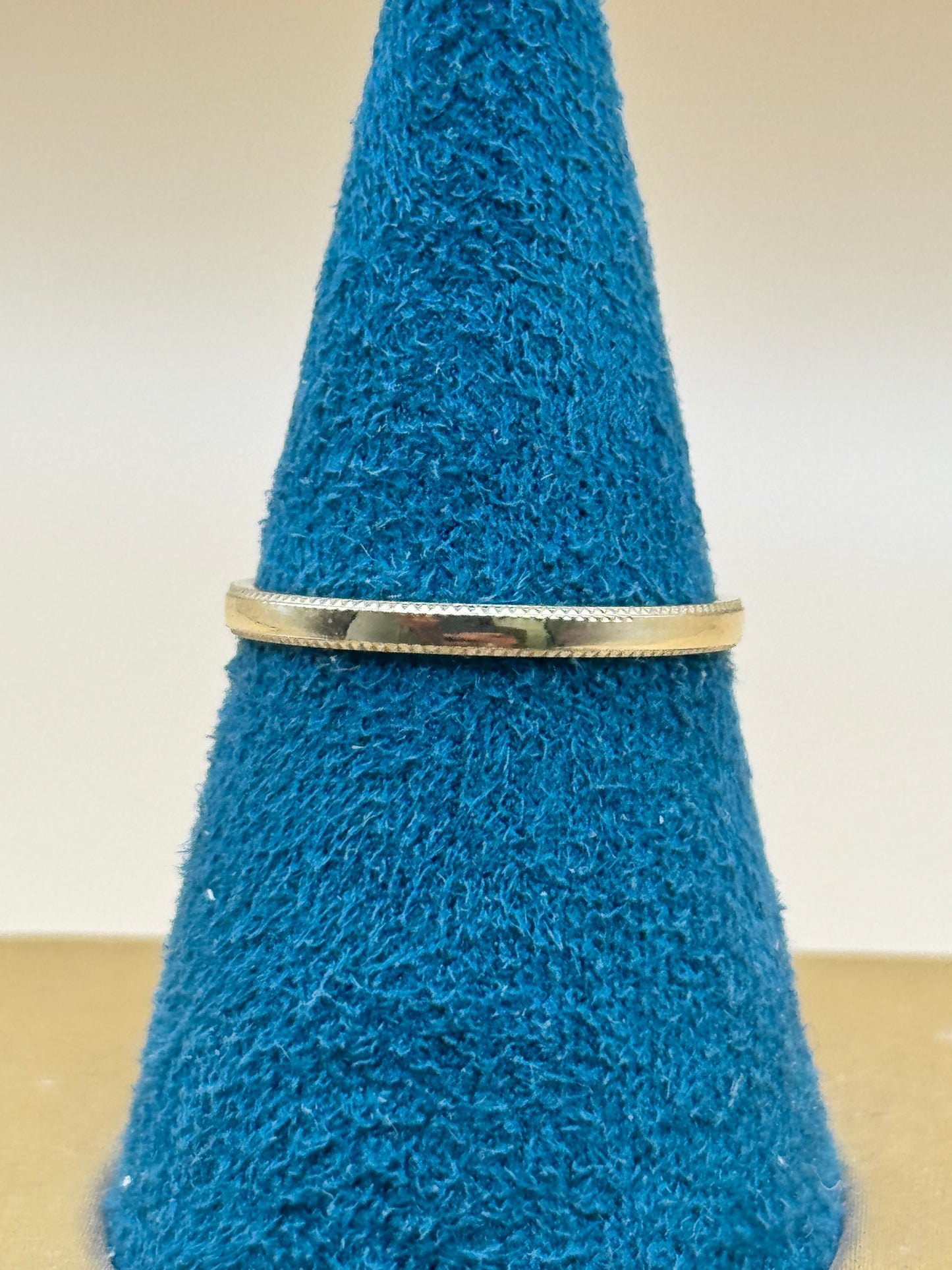14K Gold Round Band Ring – 2mm | Size 8 (Unisex)
