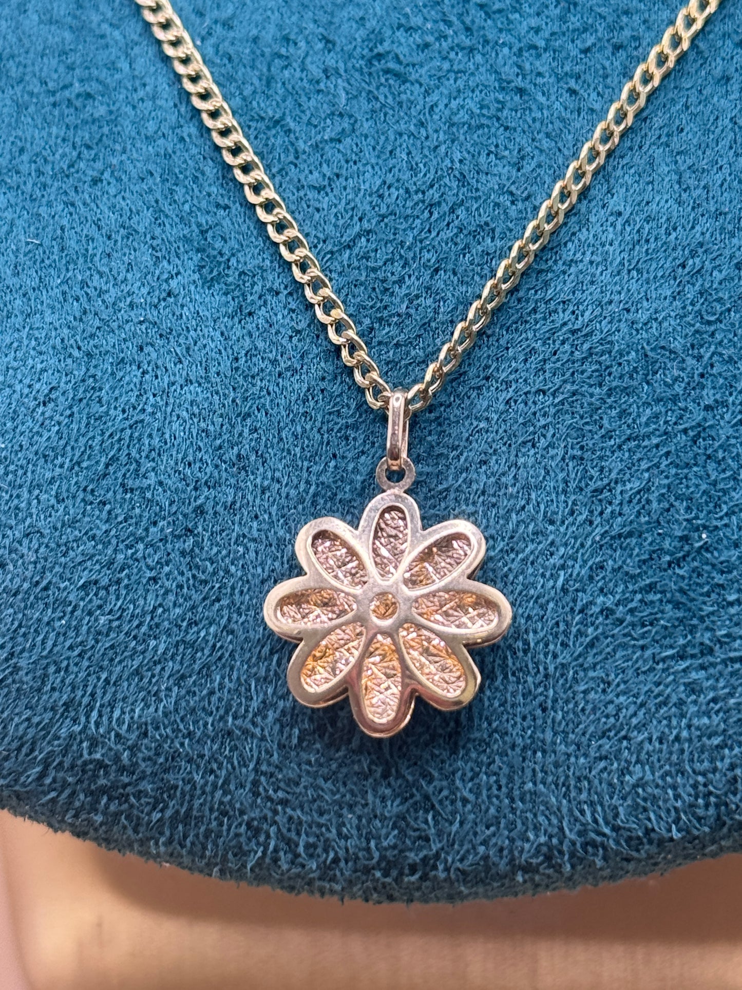 14K Gold Curb Link Necklace 20” with Flower Pendant – Dainty Gold Necklace for Women, Simple Everyday Jewelry
