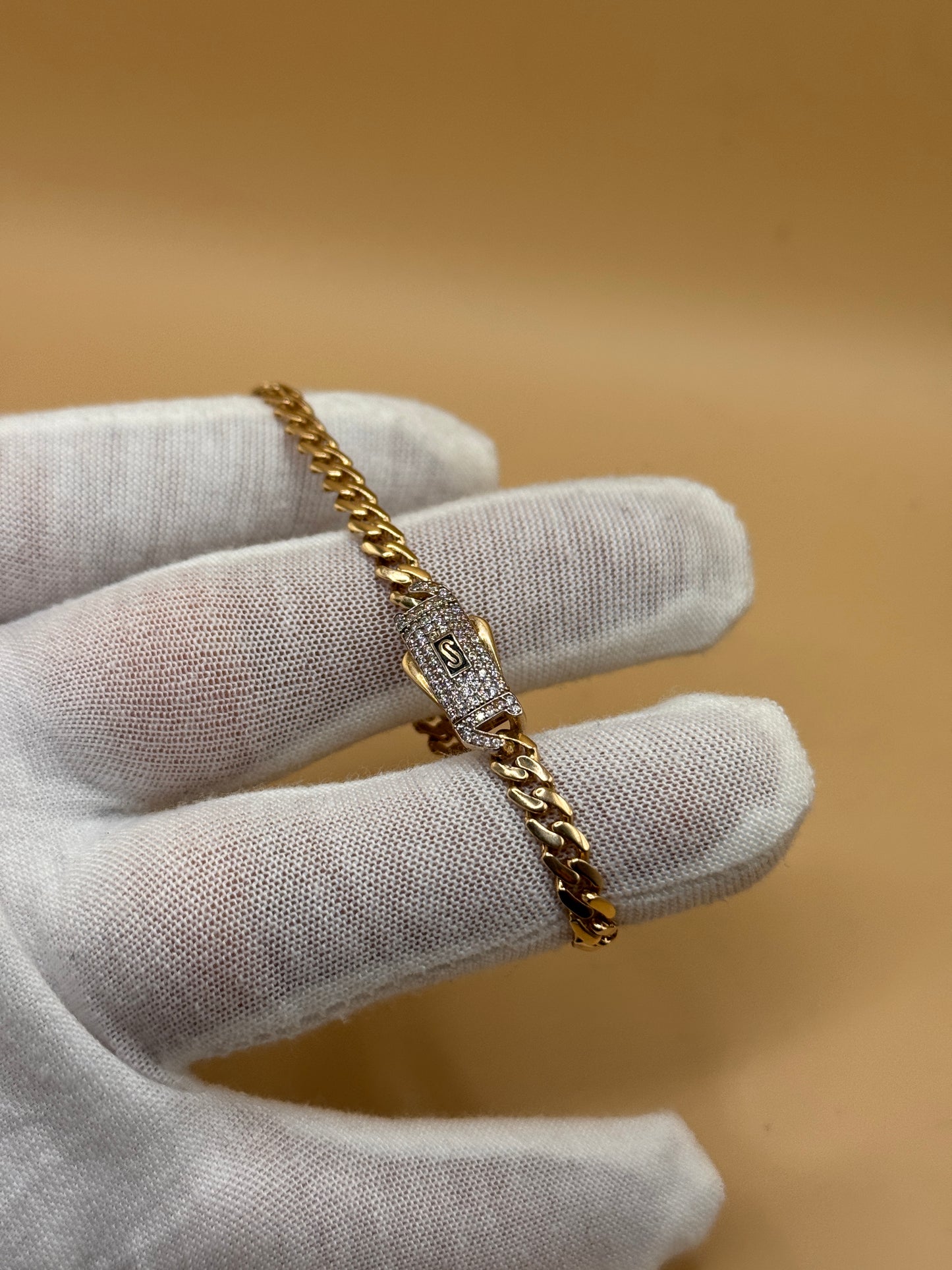 14k gold monachi bracelt 7.5 inch long for women