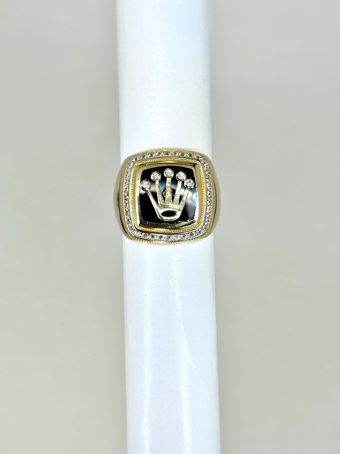 14K Gold Men’s Ring – Bold & Refined