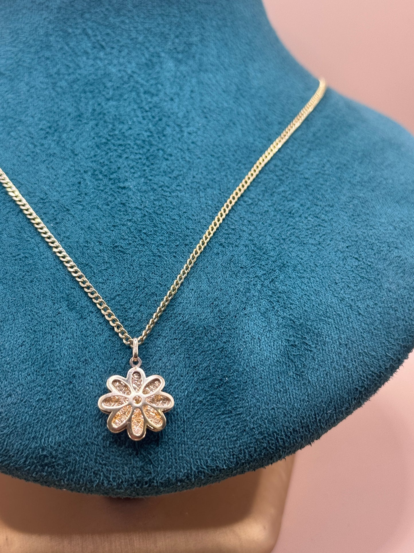 14K Gold Curb Link Necklace 20” with Flower Pendant – Dainty Gold Necklace for Women, Simple Everyday Jewelry