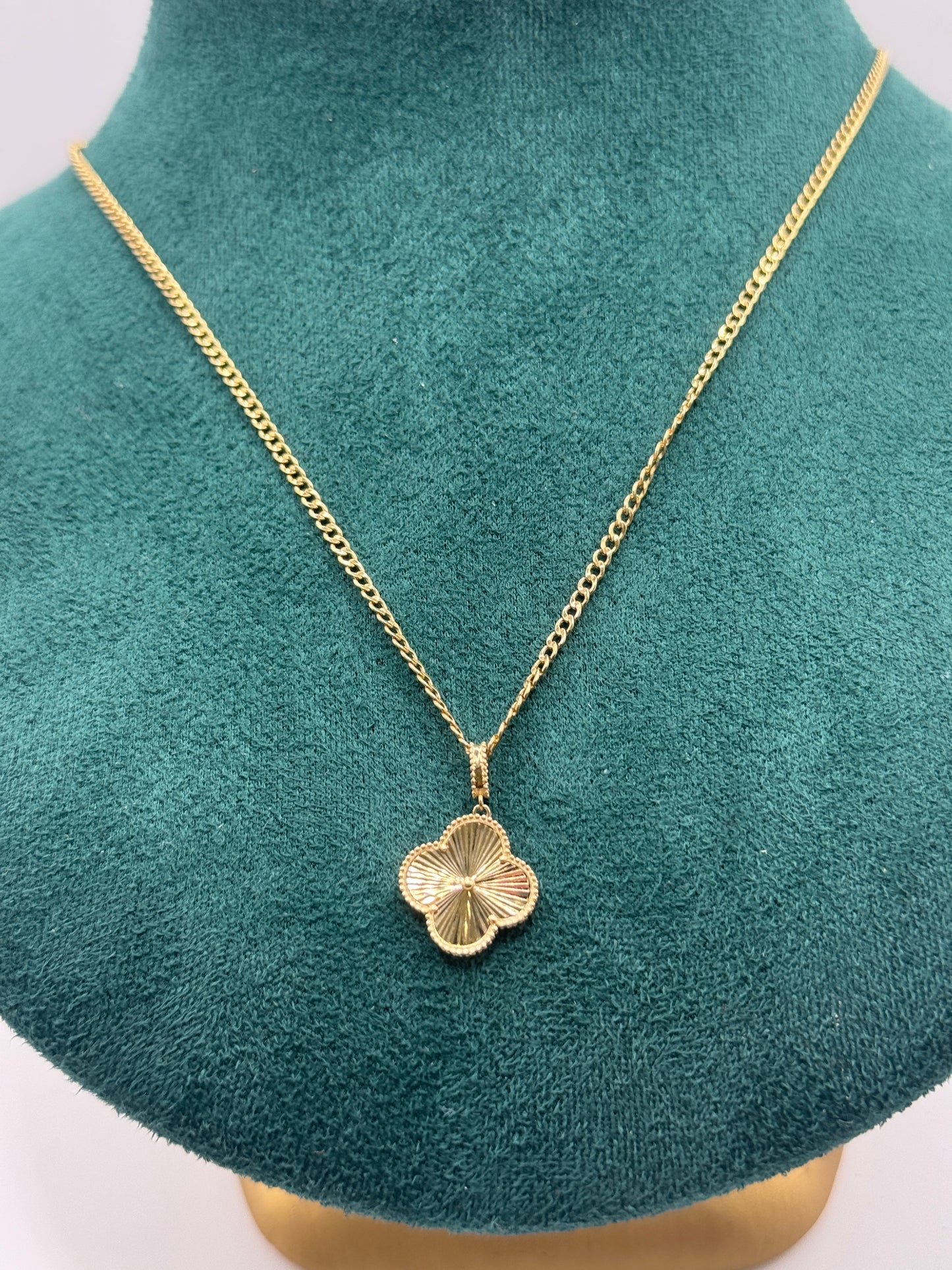 14K Gold Curb Link Necklace for women with Clover CZ Pendant – 20”