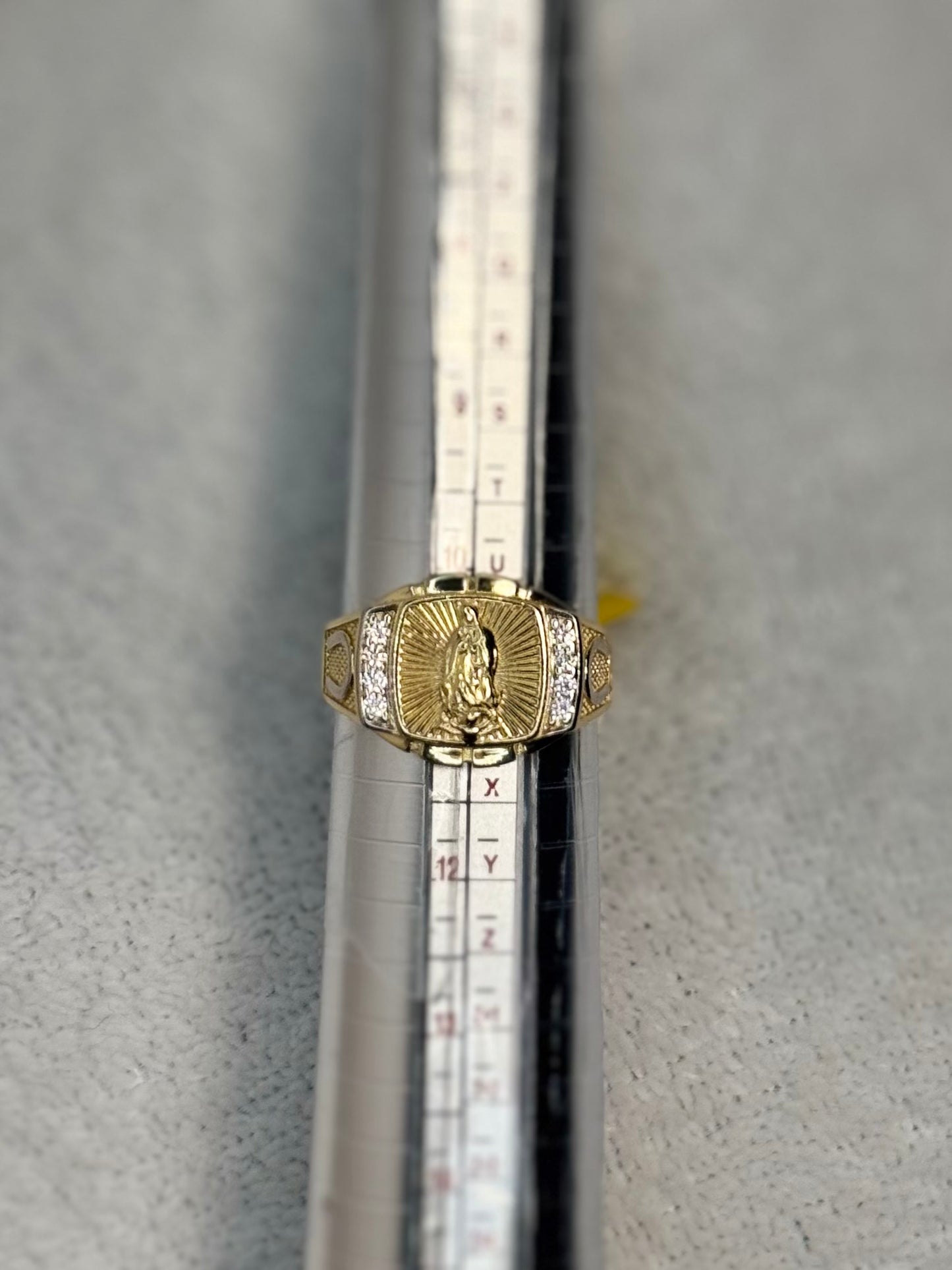 14k gold Virgin Mary ring for men size 10.5