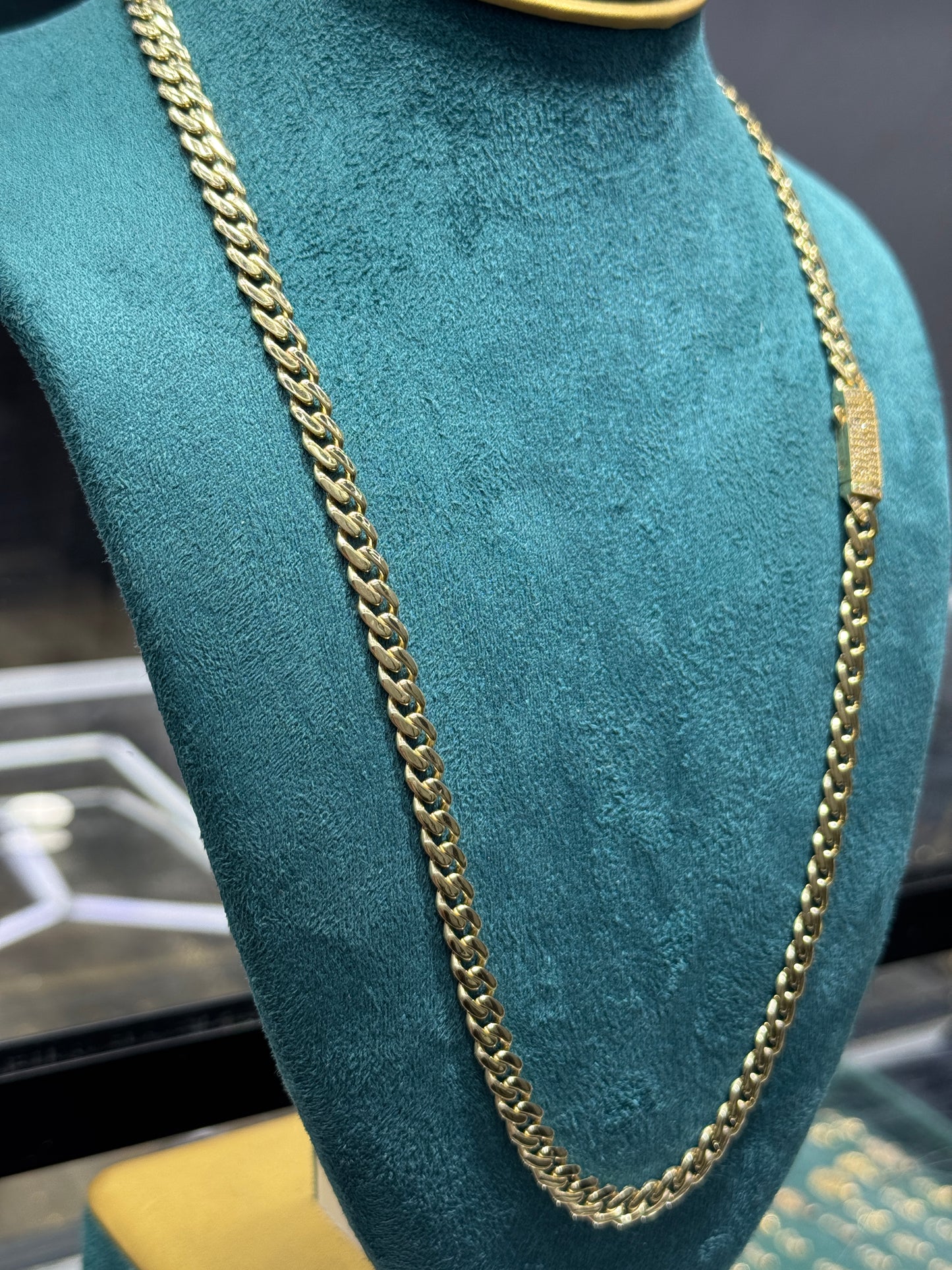 14K Gold 6.5mm Hollow Cuban Link – For Men, Lightweight Comfort