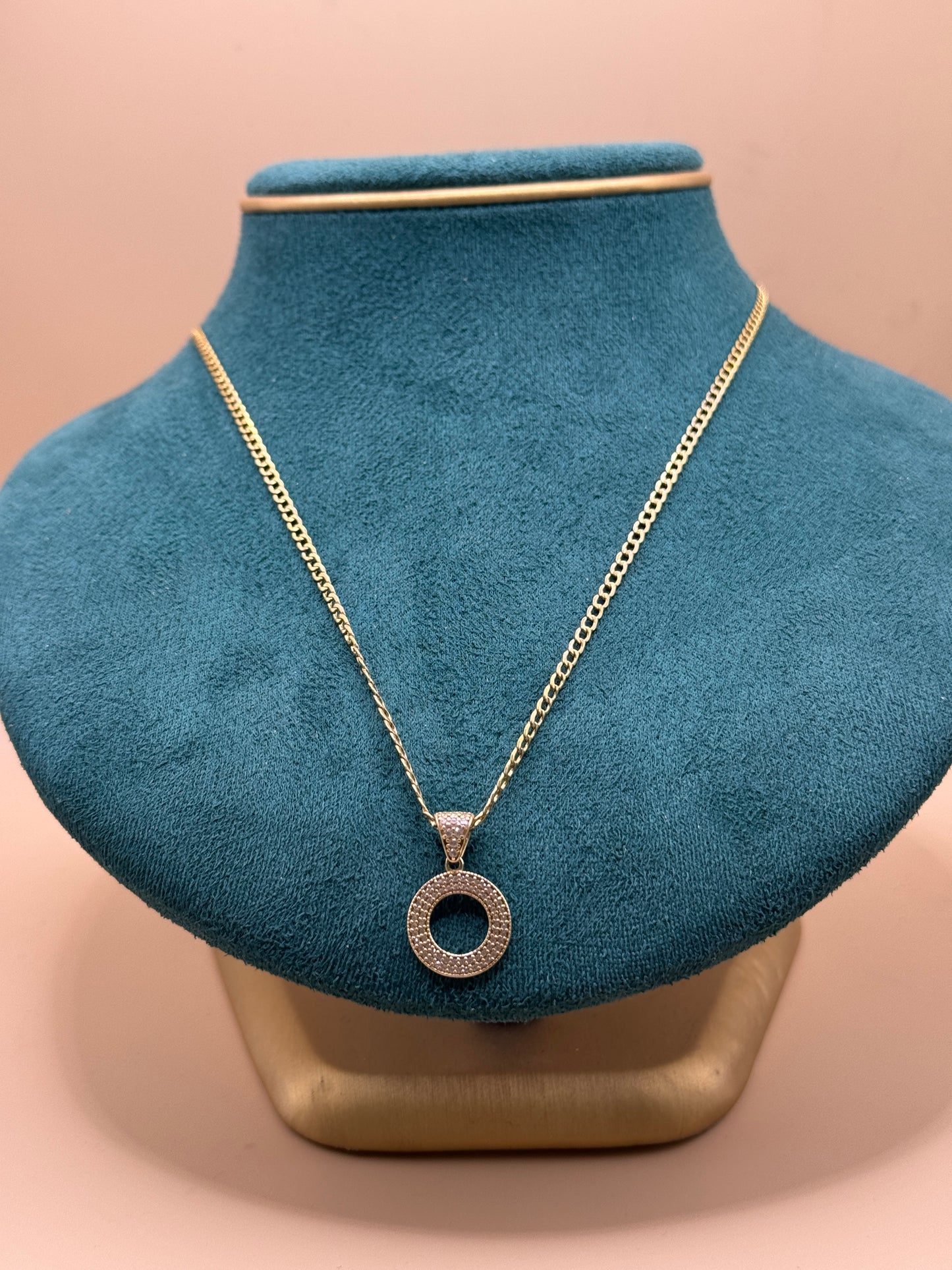 14K Gold Curb Link Necklace with Letter O Pendant – Personalized Everyday Luxury 20”