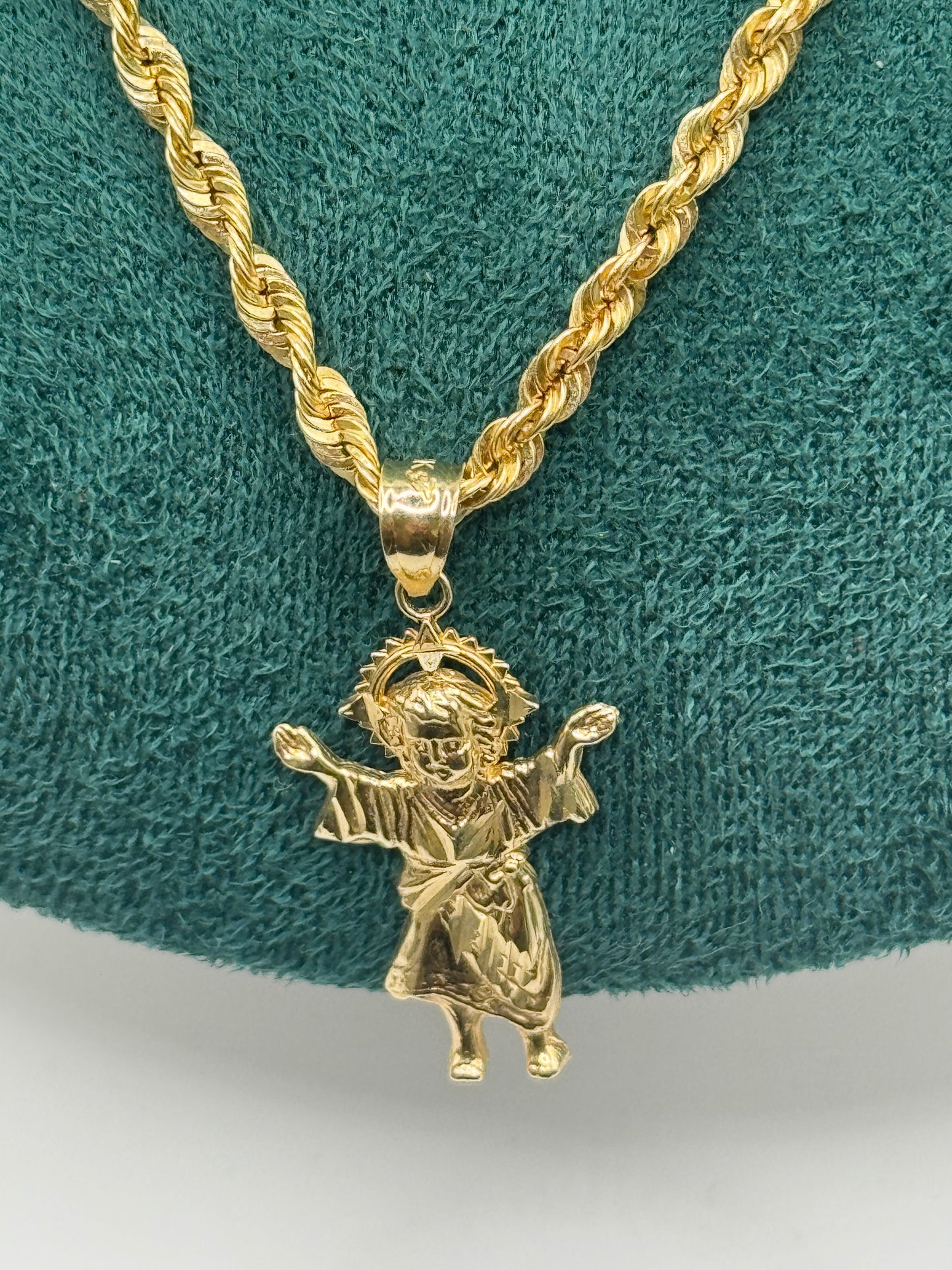 14K Gold Rope Chain – 16” with Divine Child Pendant (3mm Chain)